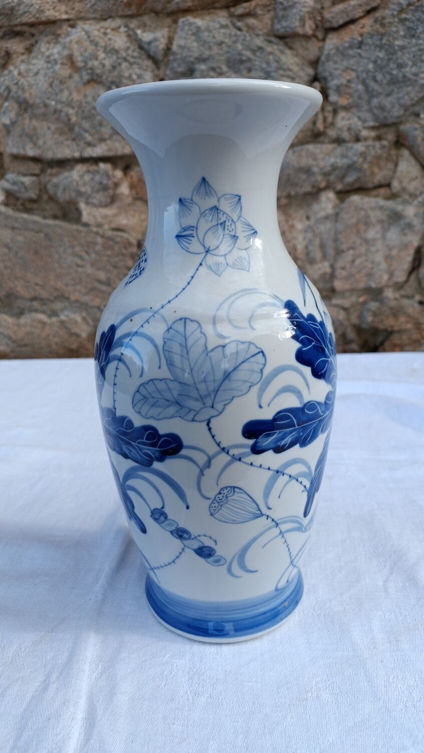 Blue porcelain vase