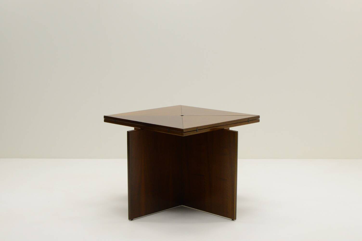 Envelope dining table by vittorio Introini for Sormani, 1960s Italy.