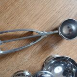 13 stainless steel ice cream cups + serving trolley