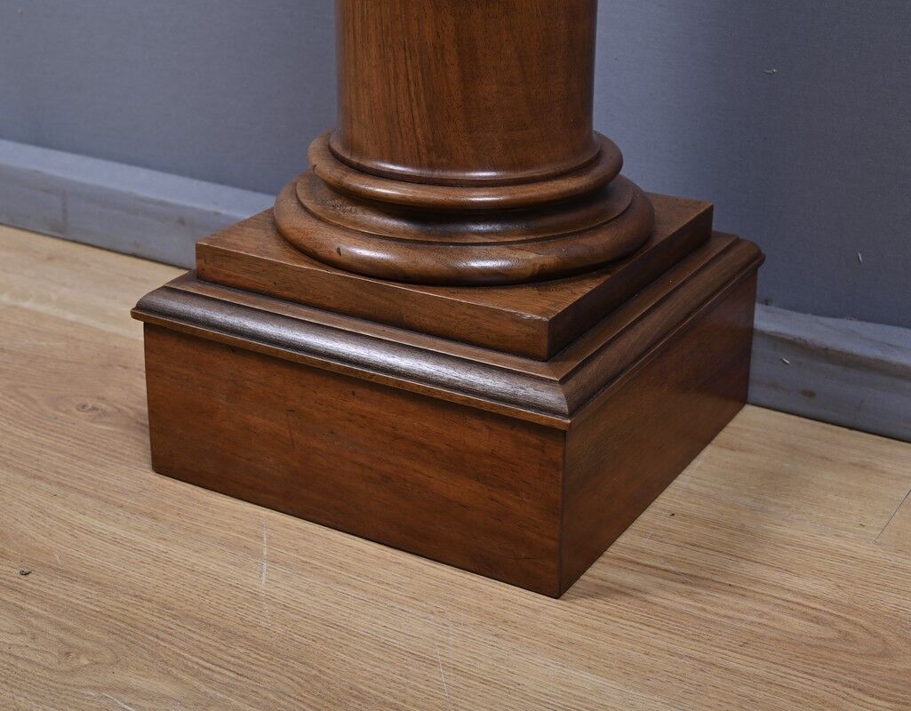 Solid walnut column, Louis XVI style – late 19th century