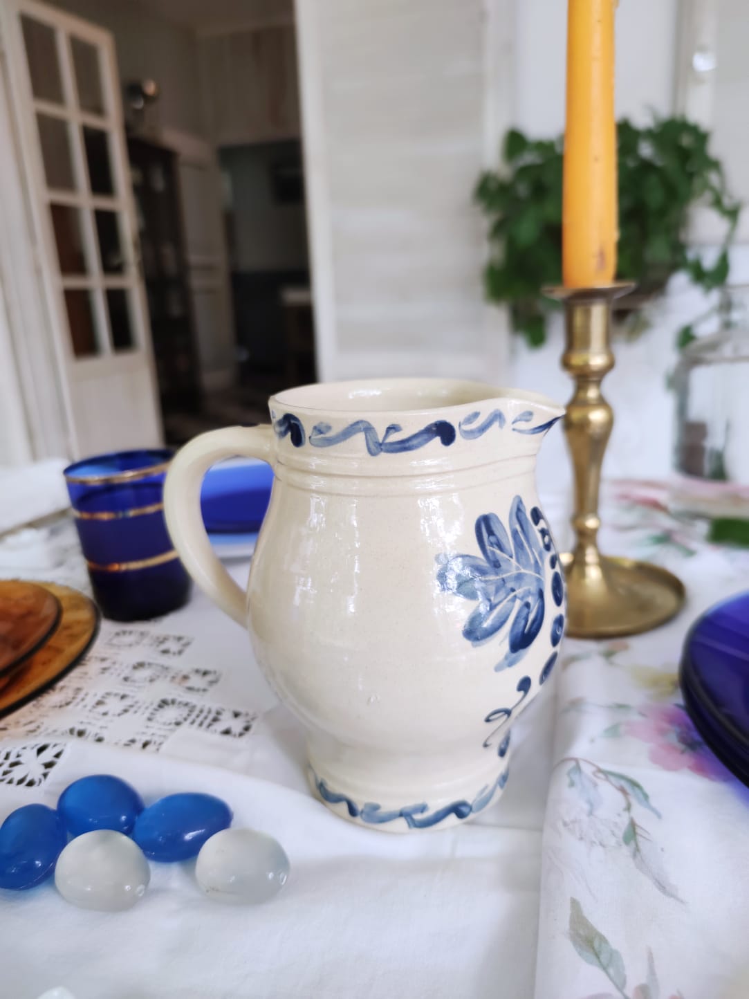 Decanter with grape blue decoration
