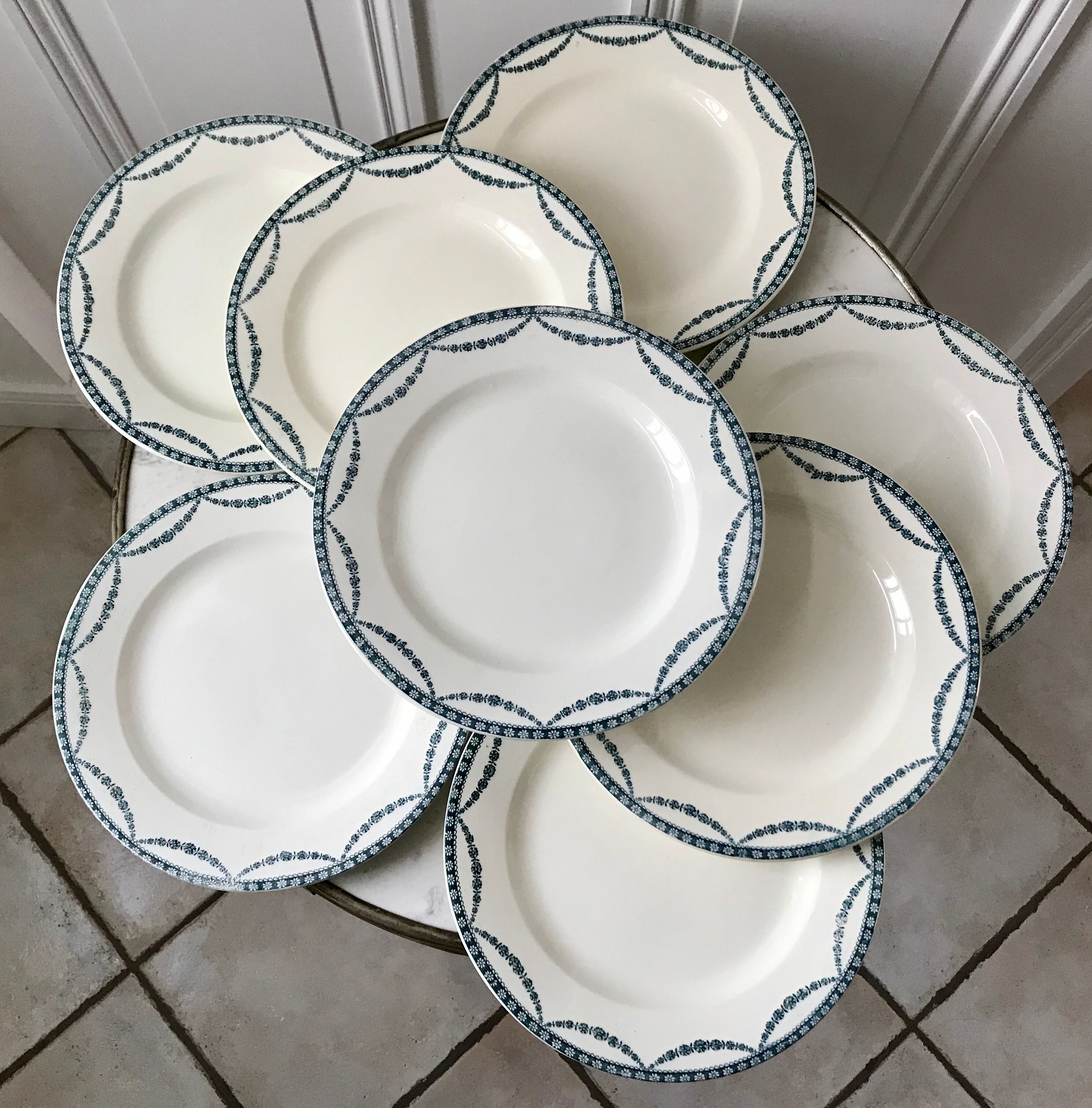 Set of 8 flat plates Terre de Fer Salins model Vincennes mid-nineteenth