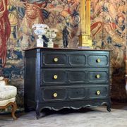 Commode en chêne Louis XV, patine noire, XVIIIe siècle