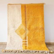 Handcrafted Berber rug in pure natural wool, size 160 x 240 cm