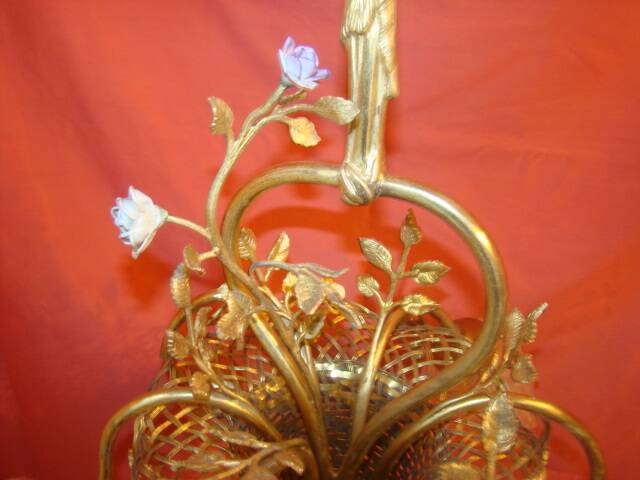 Lustre en bronze et laiton à 6 bras de lumière de style Louis XVI