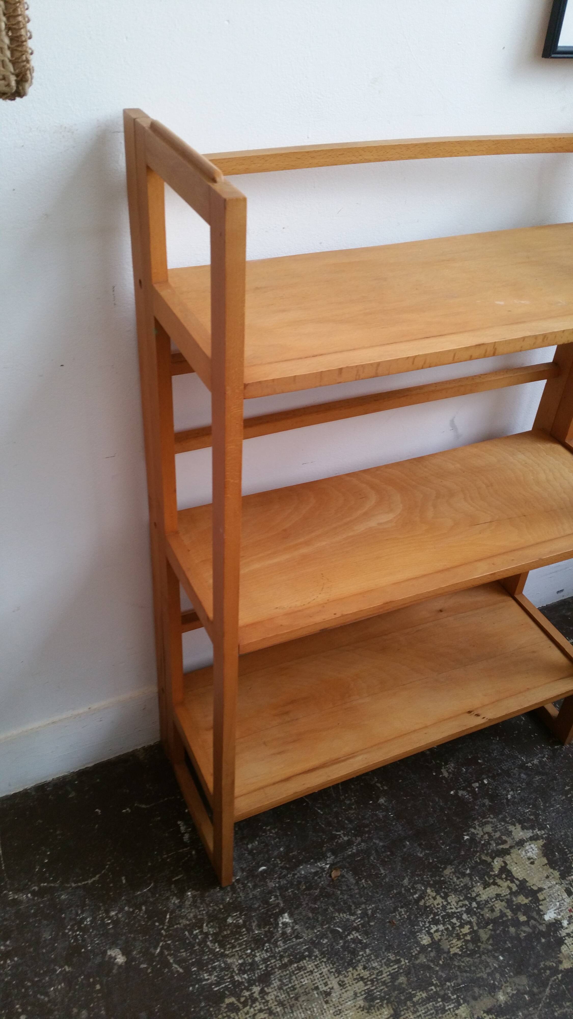 Bookcase vintage library/bookseller complaint