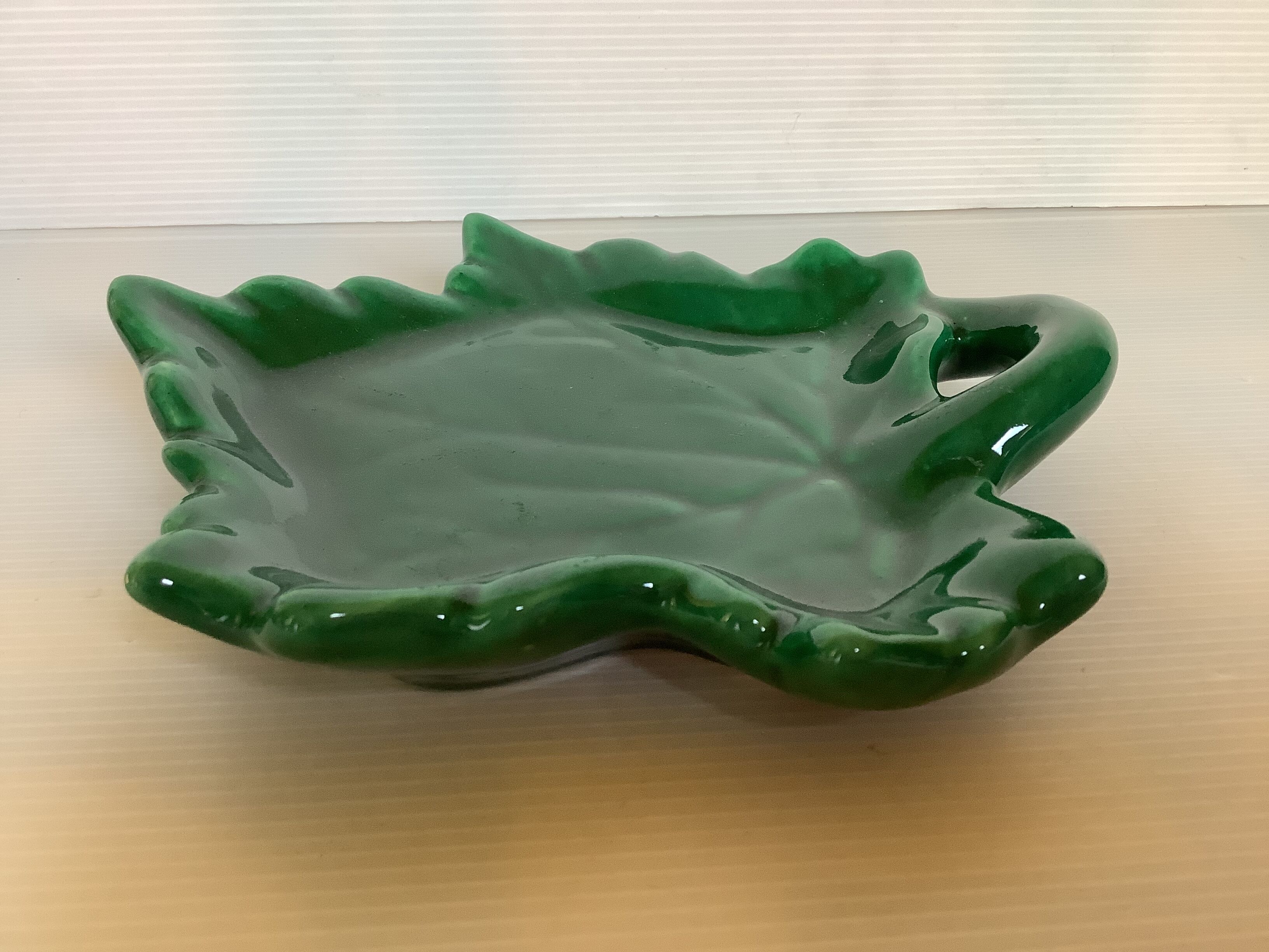 Green ceramic tray