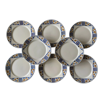 8 assiettes en faïence de Badonviller
