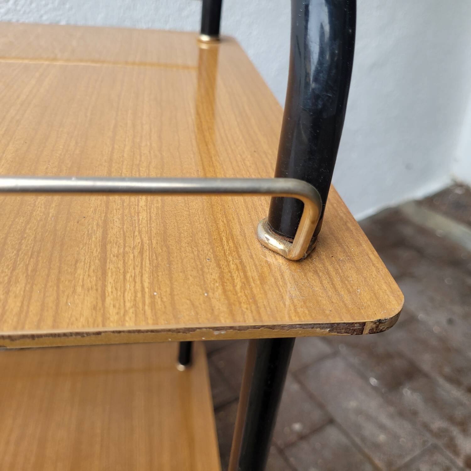 Rolling dessert trolley in formica – black tubular structure, 1960s.