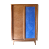 Wardrobe with sliding doors