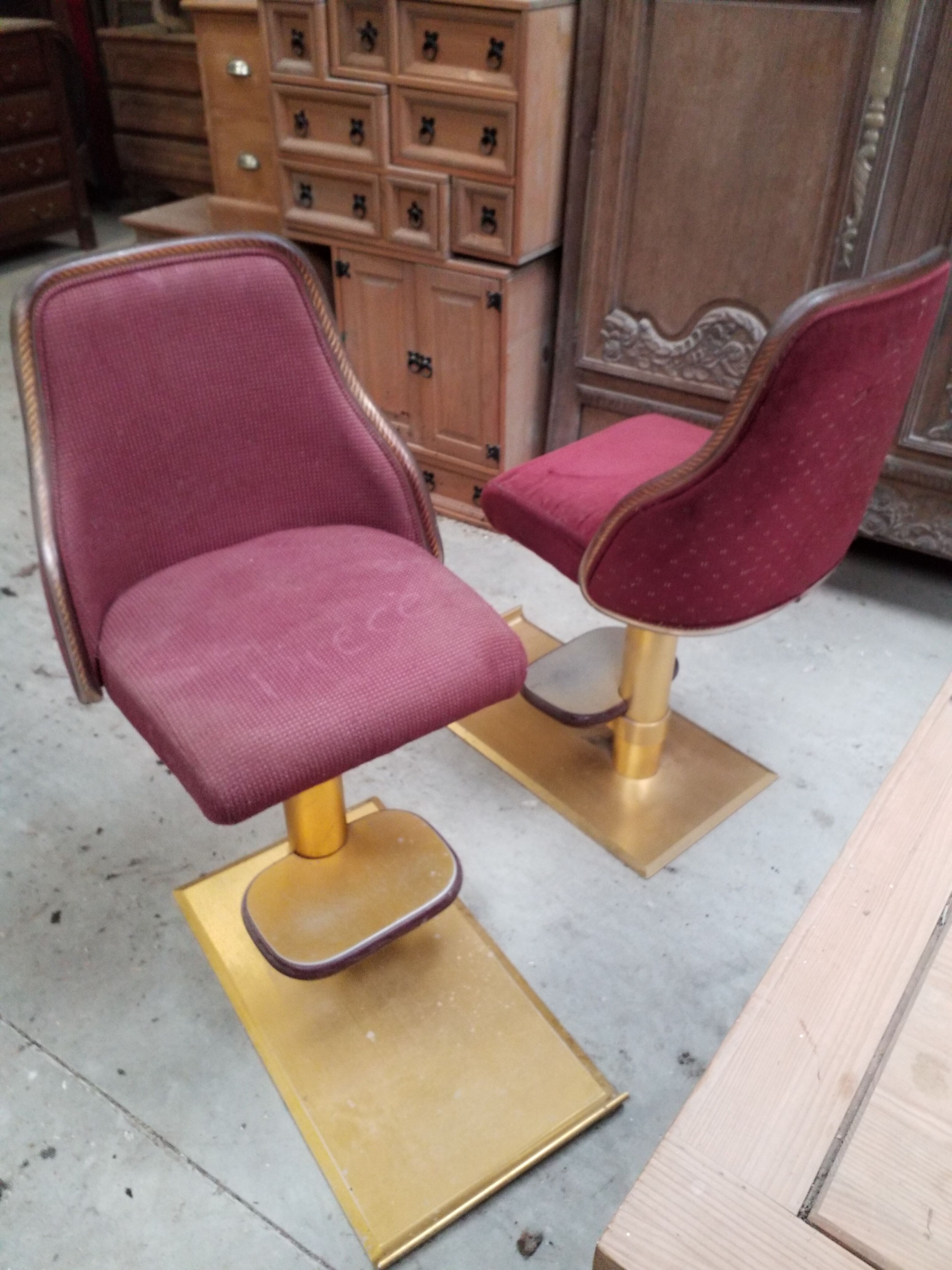 Deux fauteuils de machine à sous