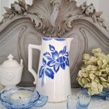 Pichet ancien en faïence Digoin