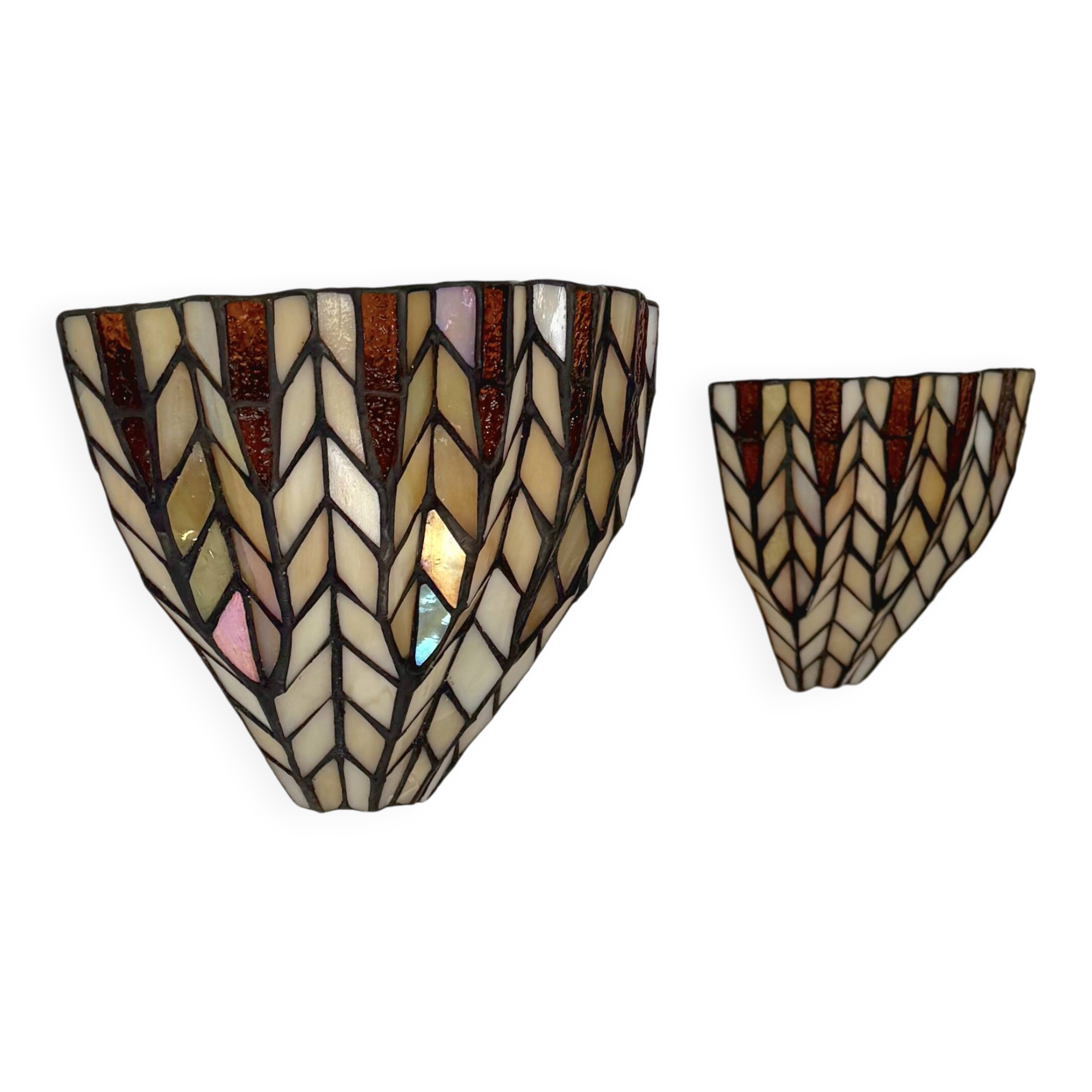 Pair of vintage "stained glass" wall lights in copper and glass, France, 1970.