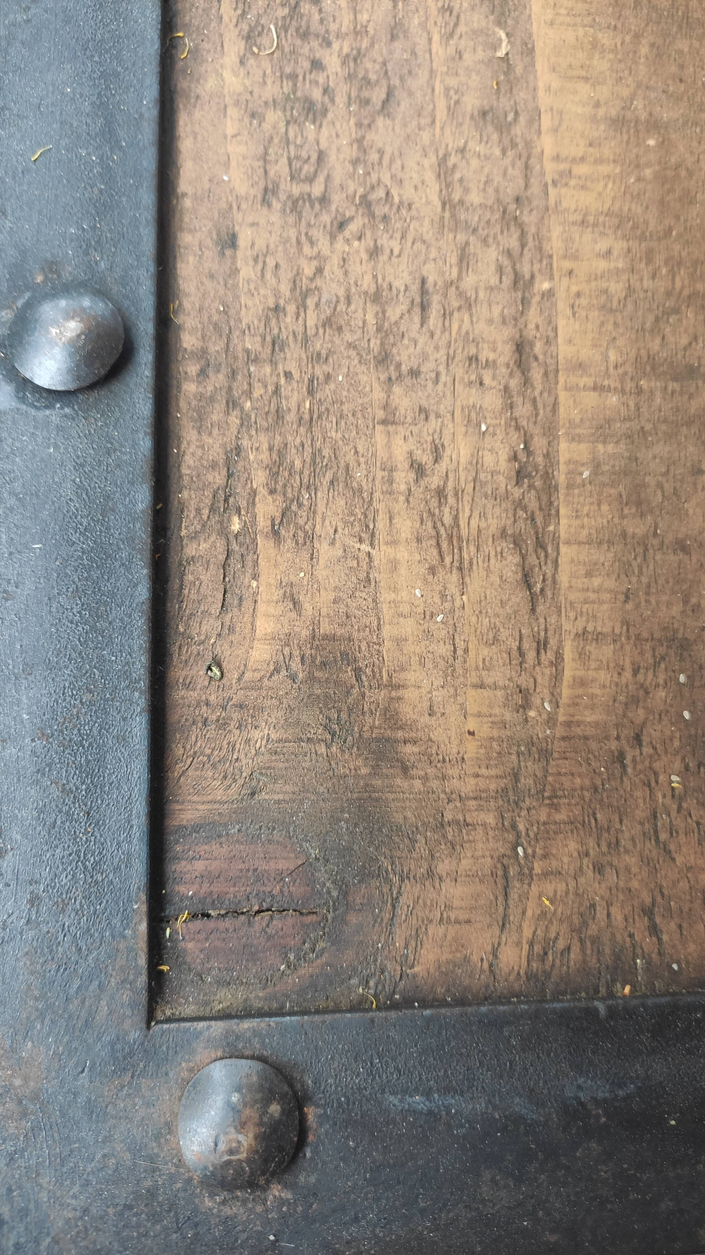 Industrial table metal and wood