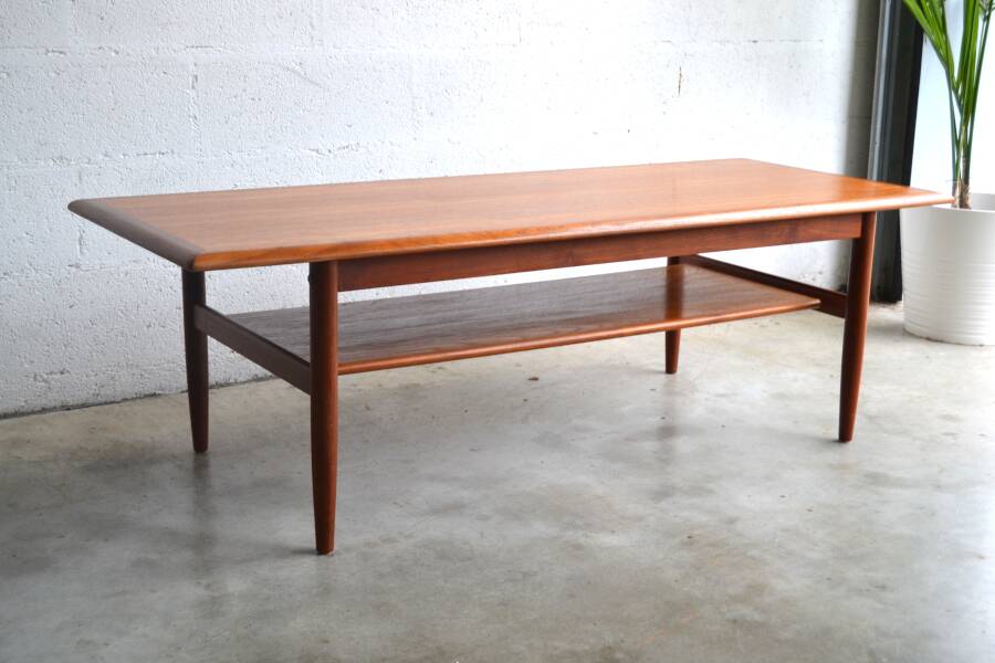 Large Danish coffee table * 149 cm
