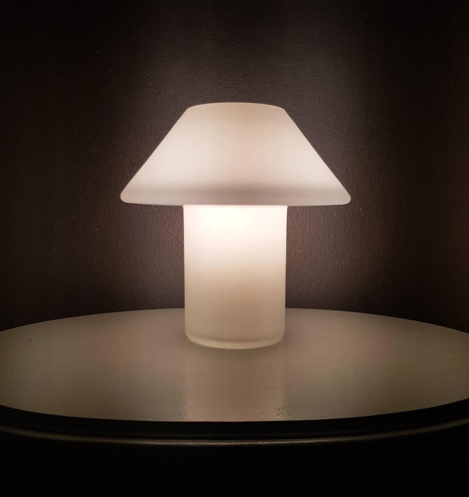 1980s white glass mushroom table lamp
