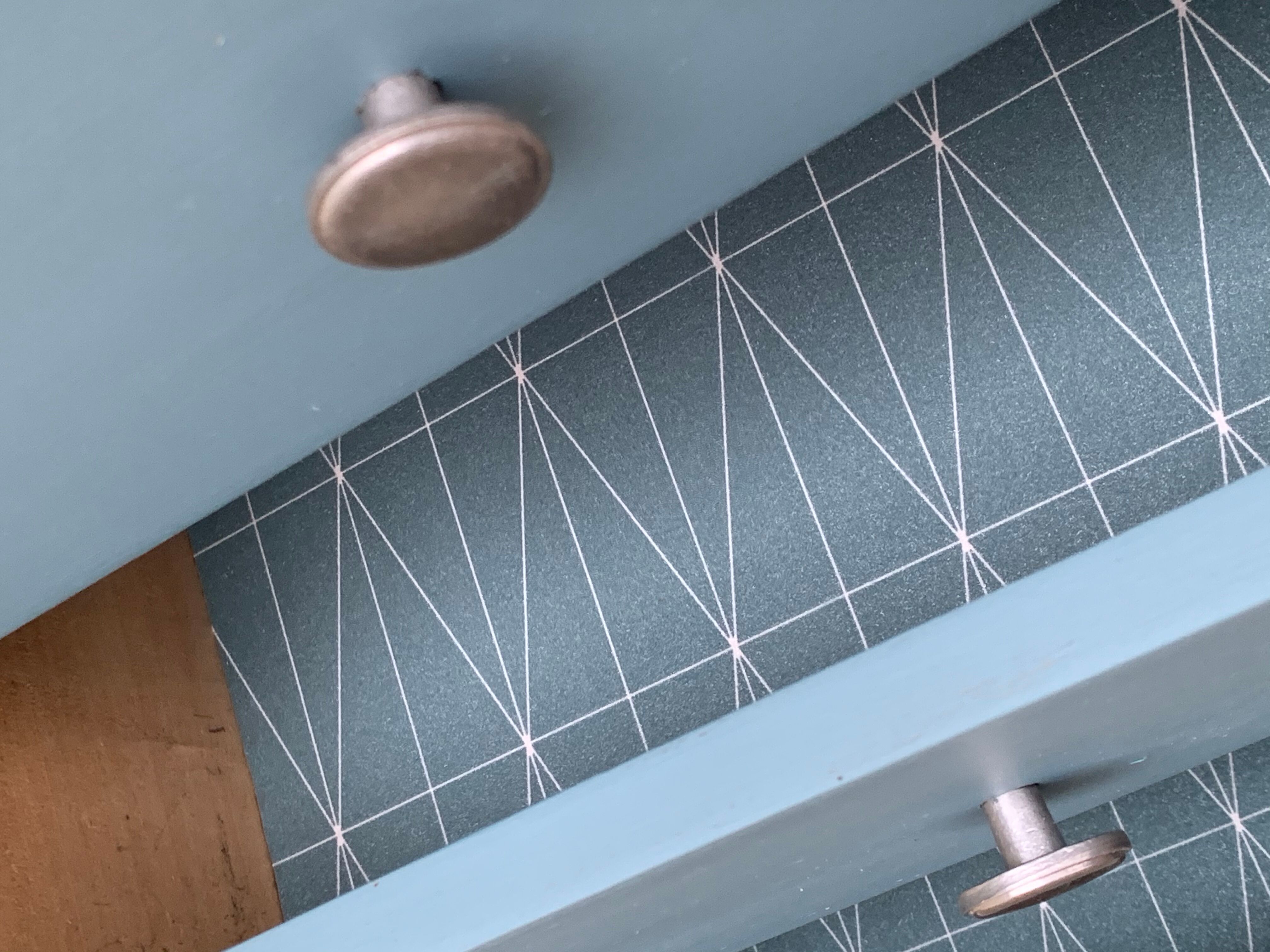 Chiffonnier feet compass 1950