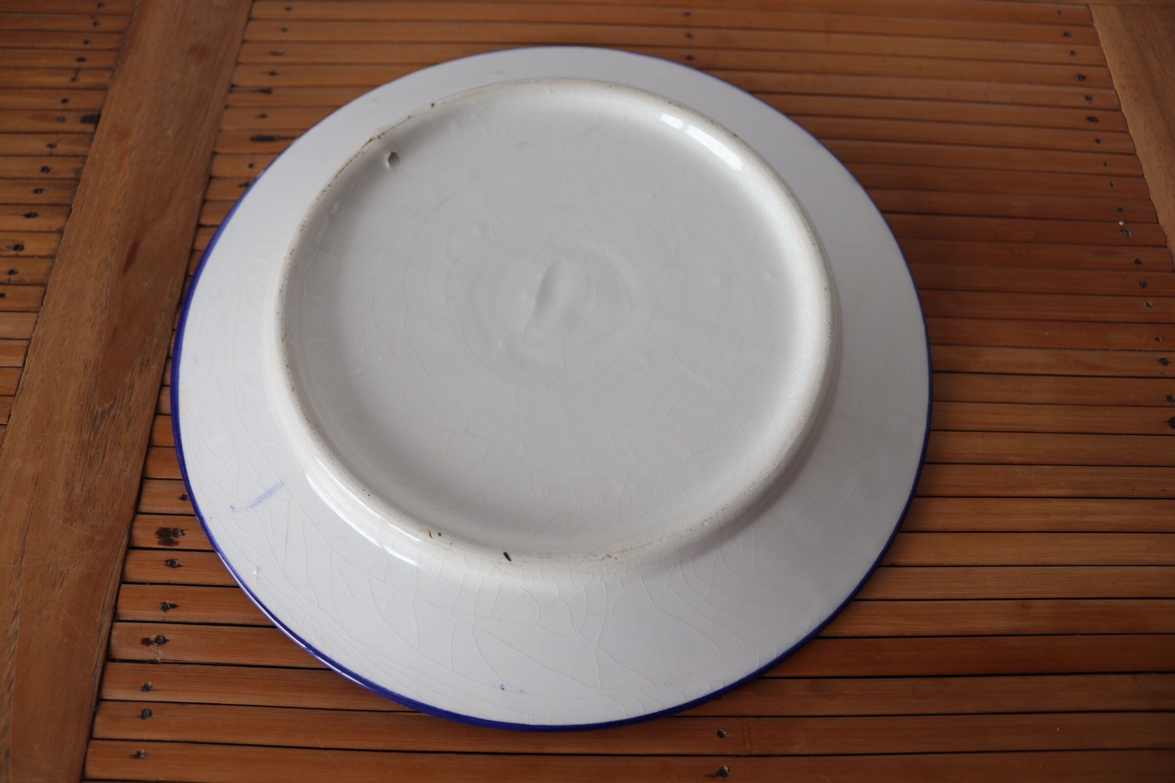 8 hand-painted plates