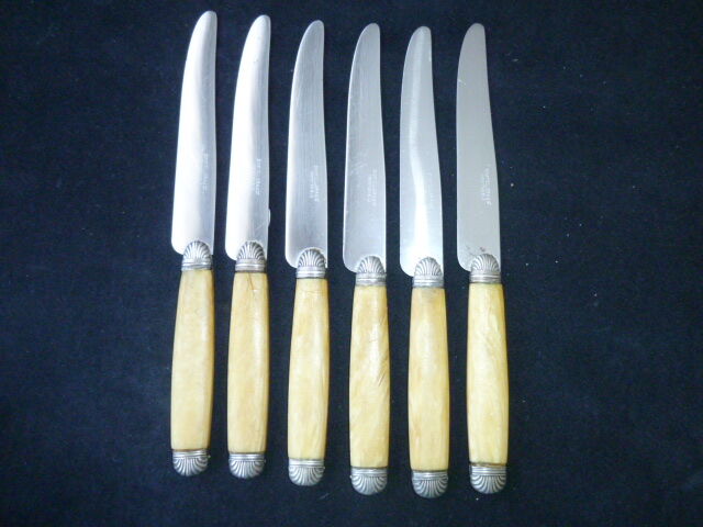 Set de 6 couteaux de table acier inoxydable et corne  estampillés châtellerault