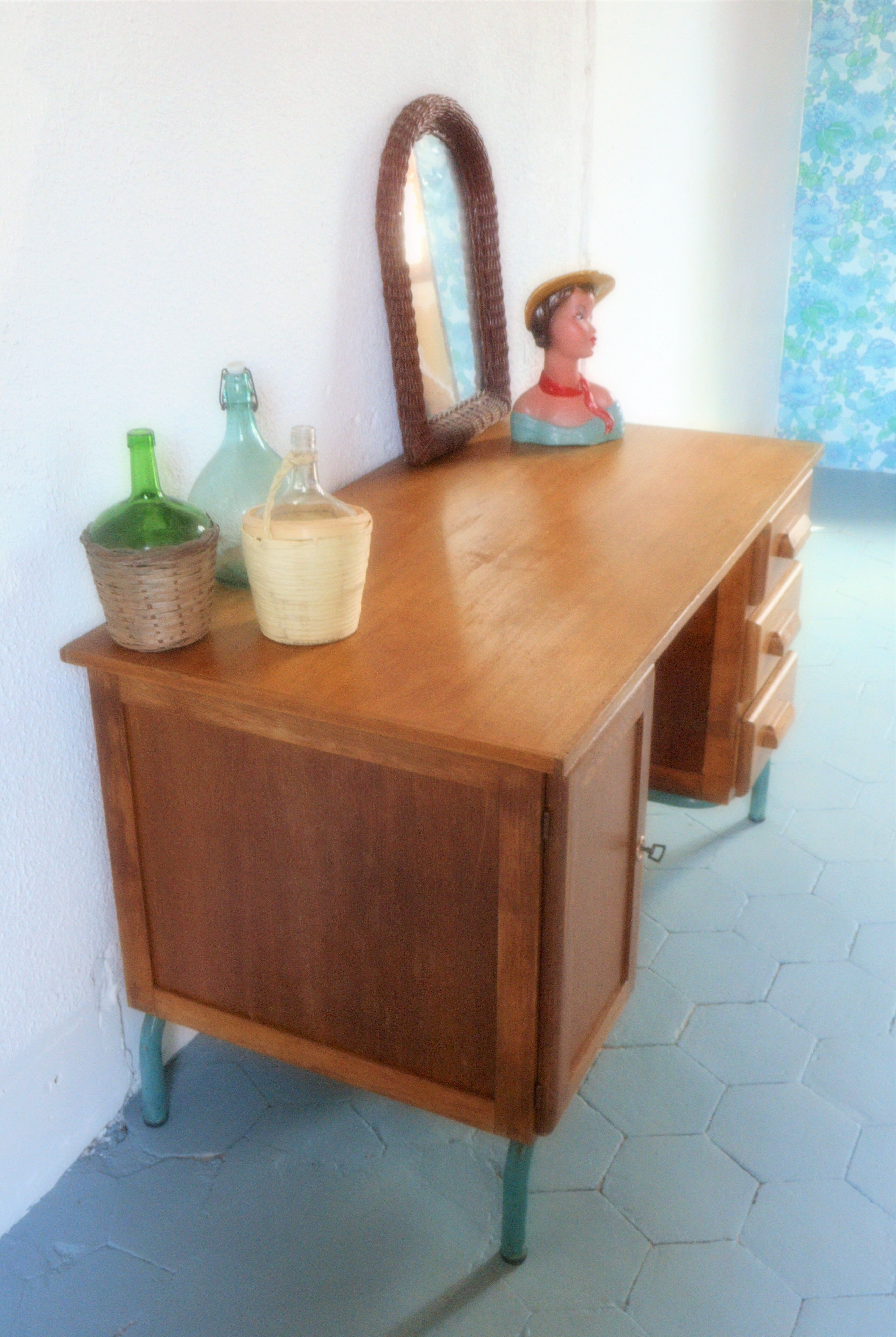 Schoolmaster's office