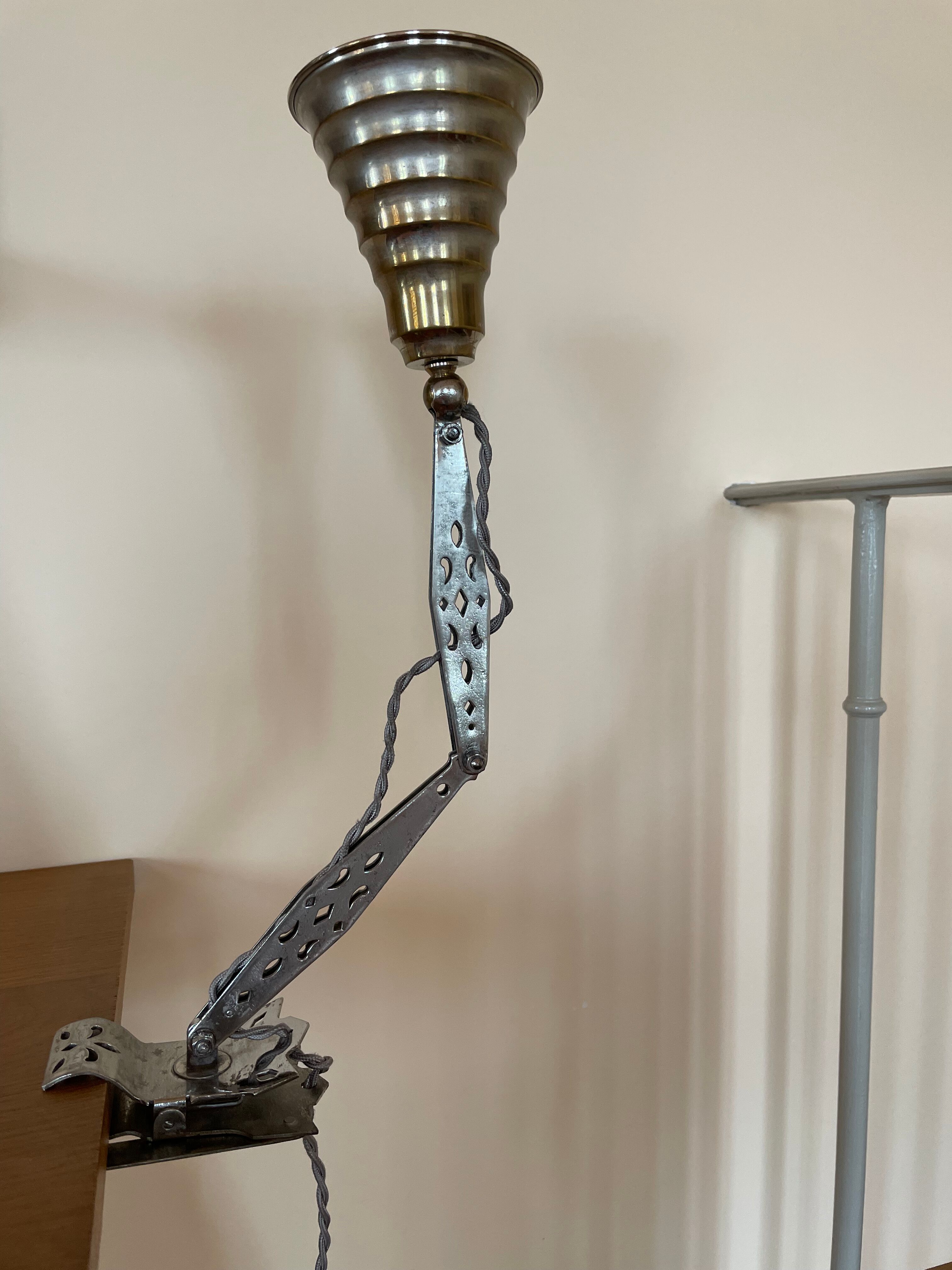 Clamp articulated lamp