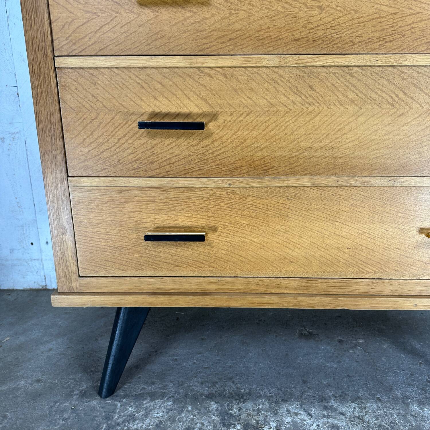 Vintage chest of drawers