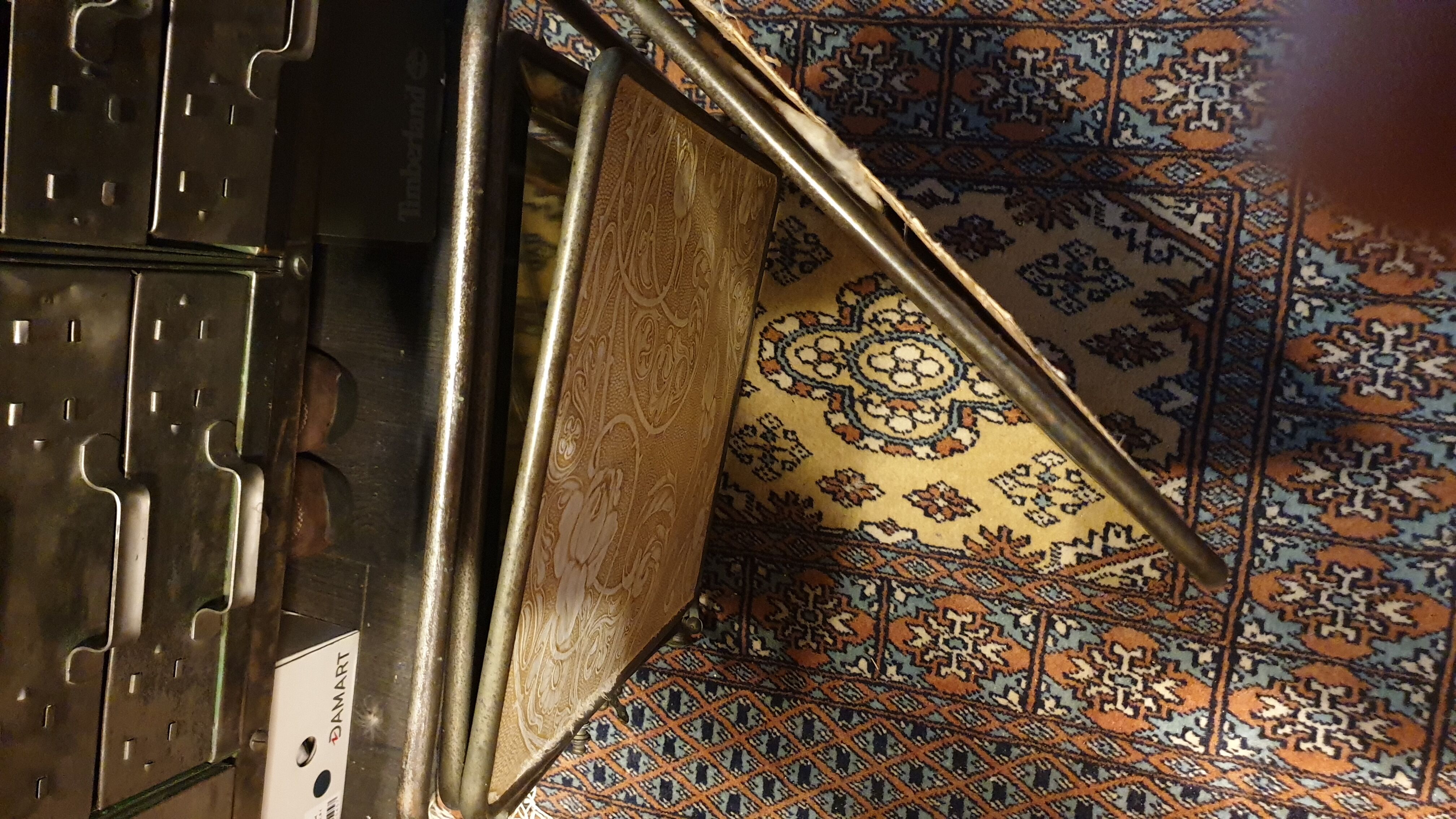 Hairdresser's mirror