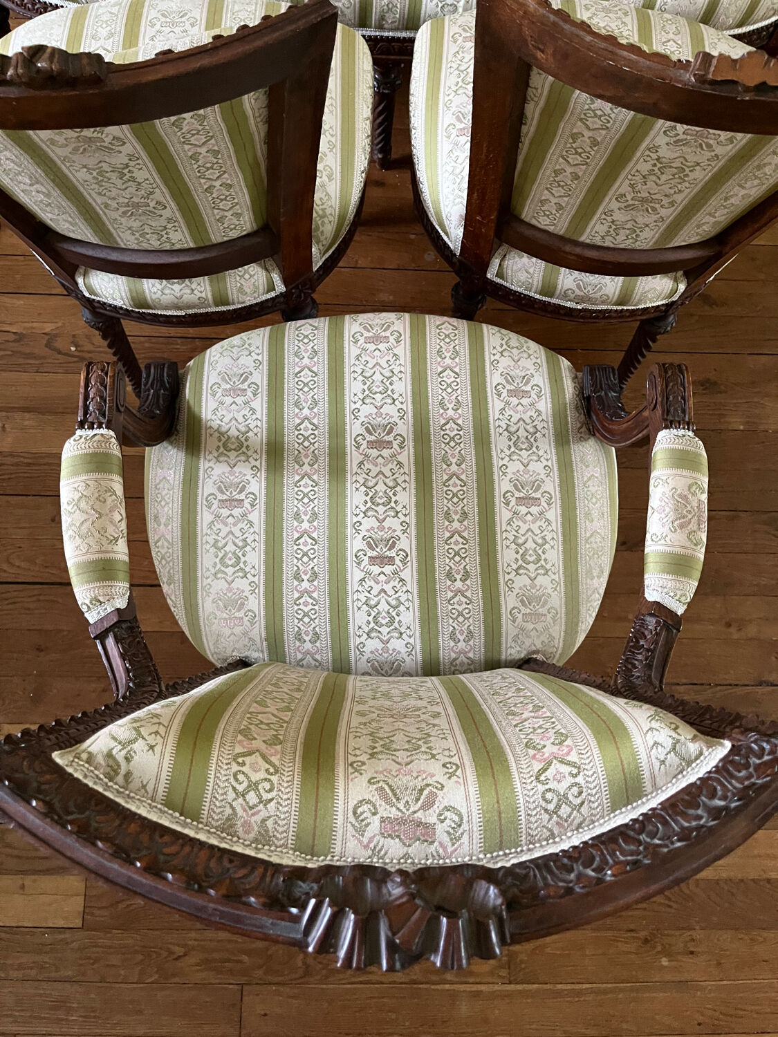French-style living room set