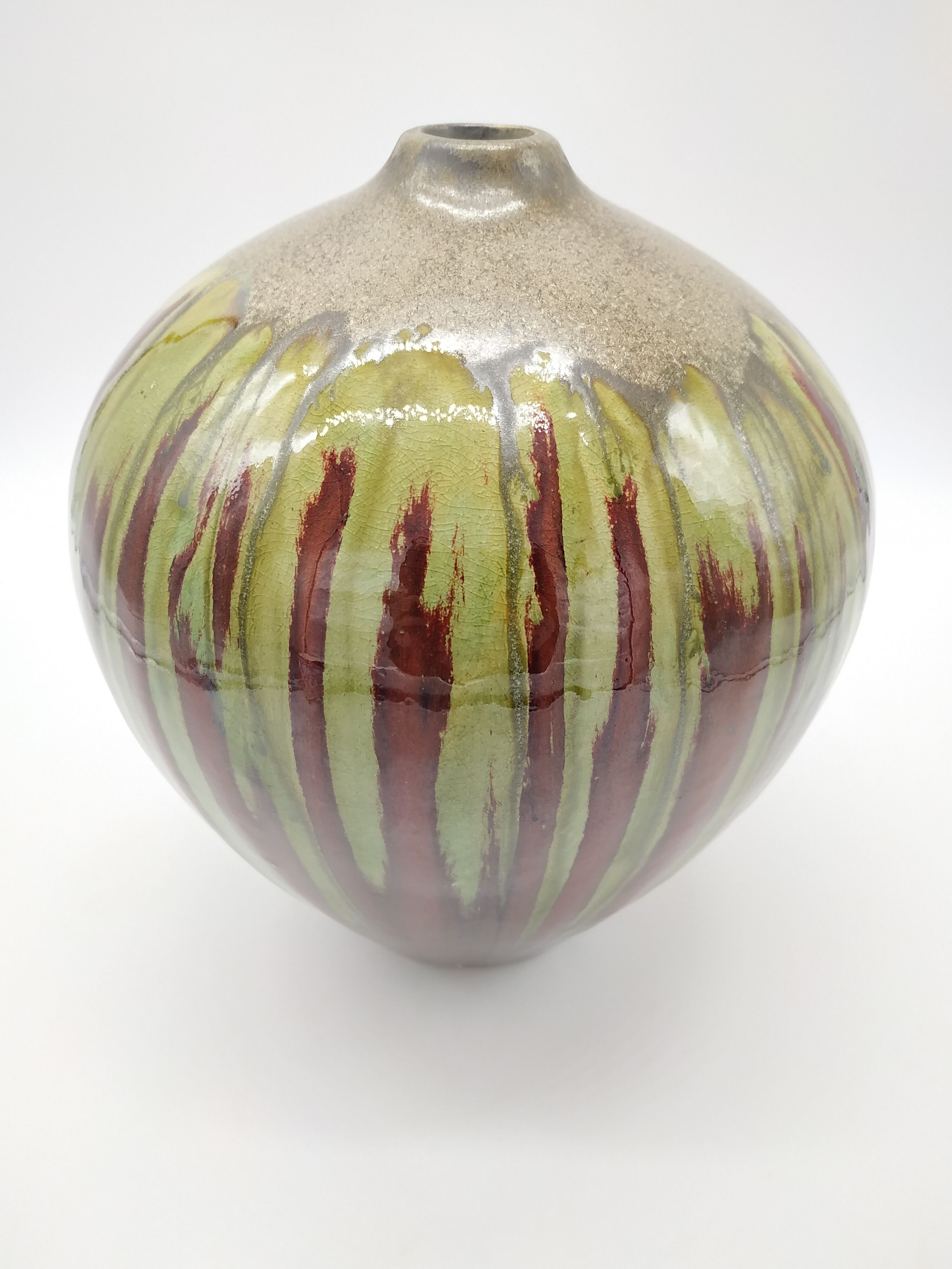 Vase in red and green flamed sandstone 30s