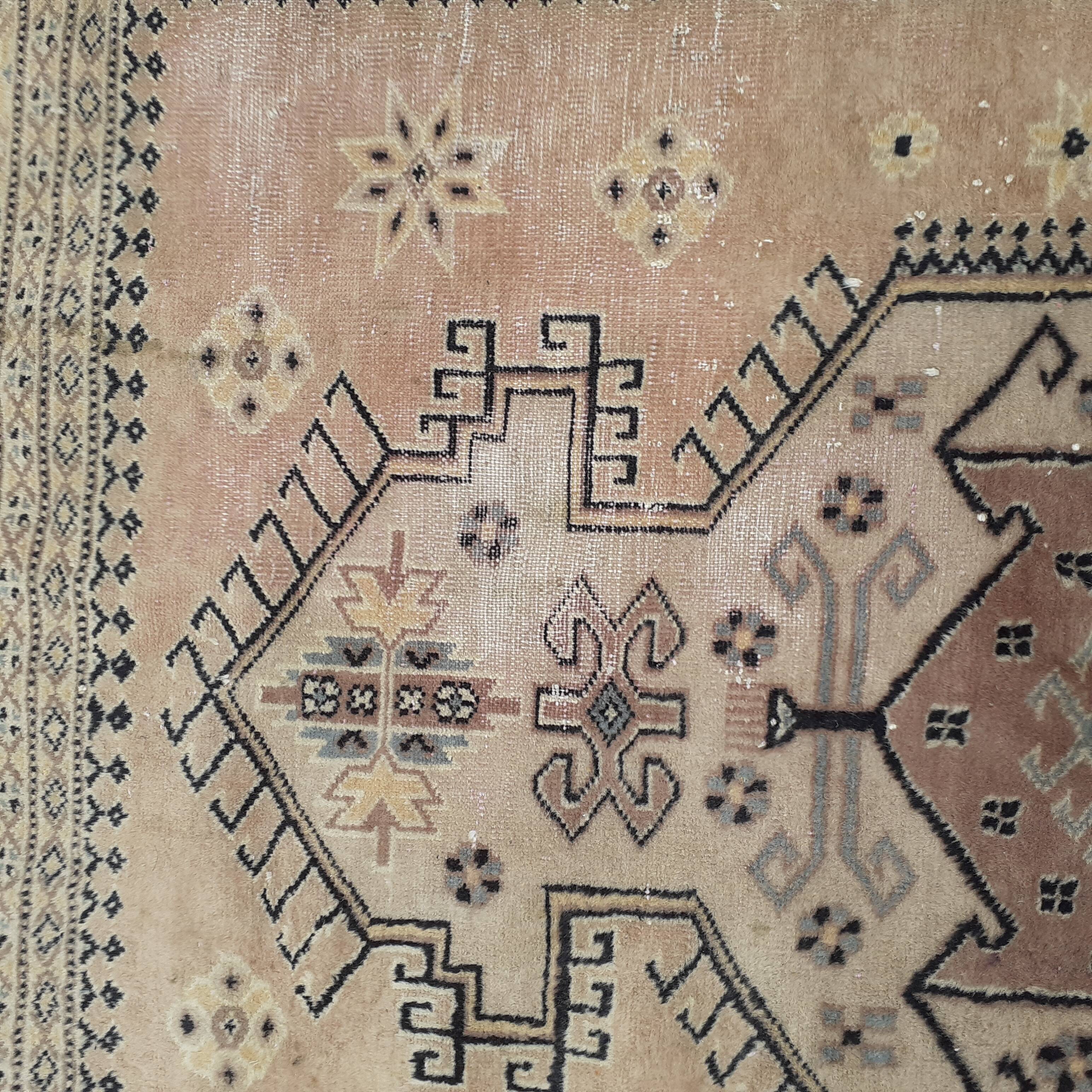 Handmade oriental carpet in wool - 185x125cm
