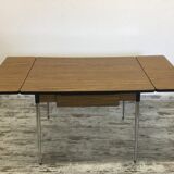 Table in formica - 4 chairs