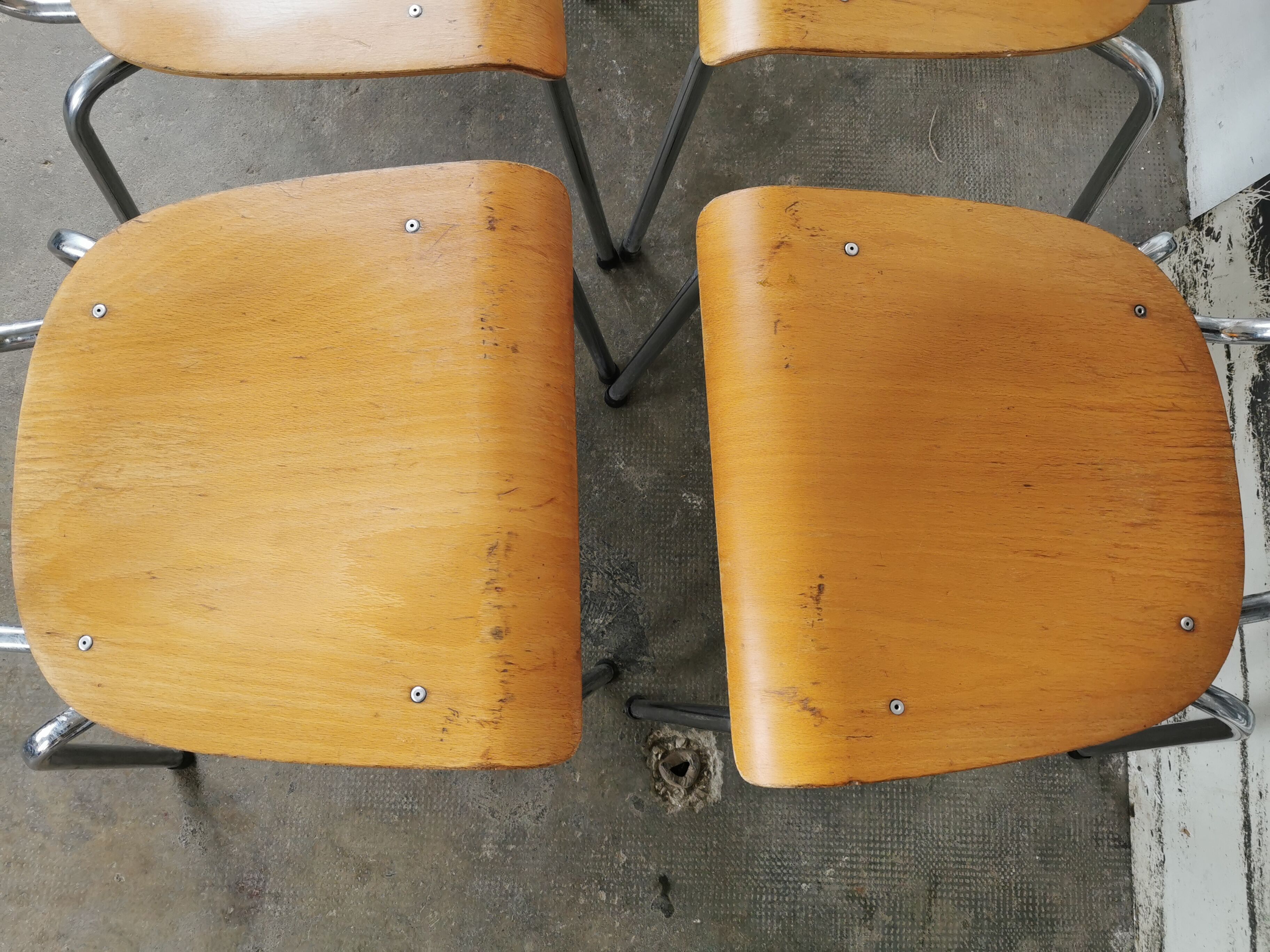 Set of 6 stackable chairs 1970