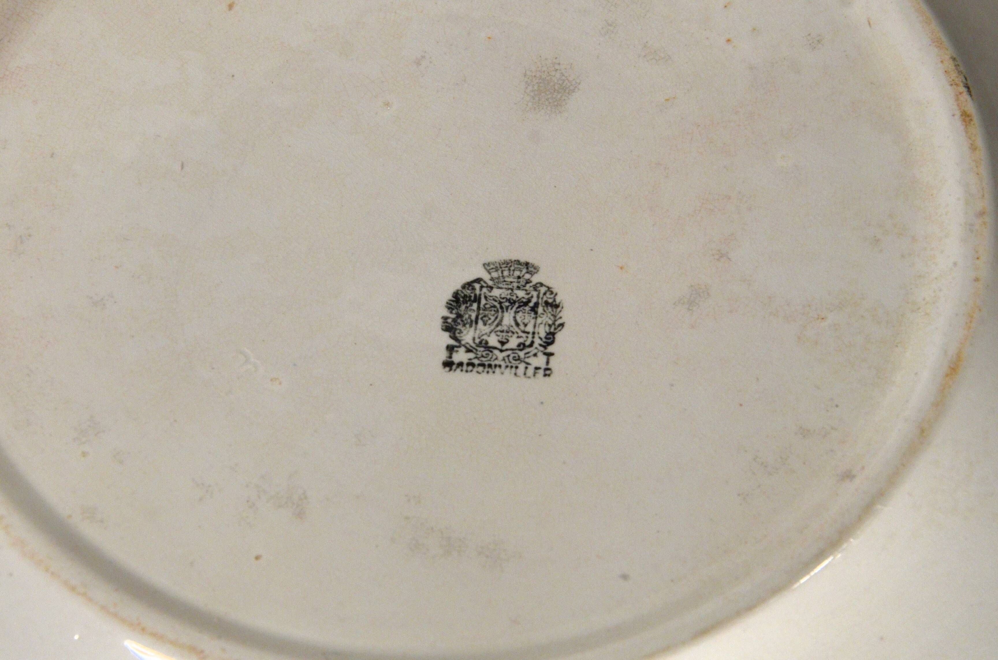 Toilet service, bowl/basin and antique jug, Badonvillier earthenware
