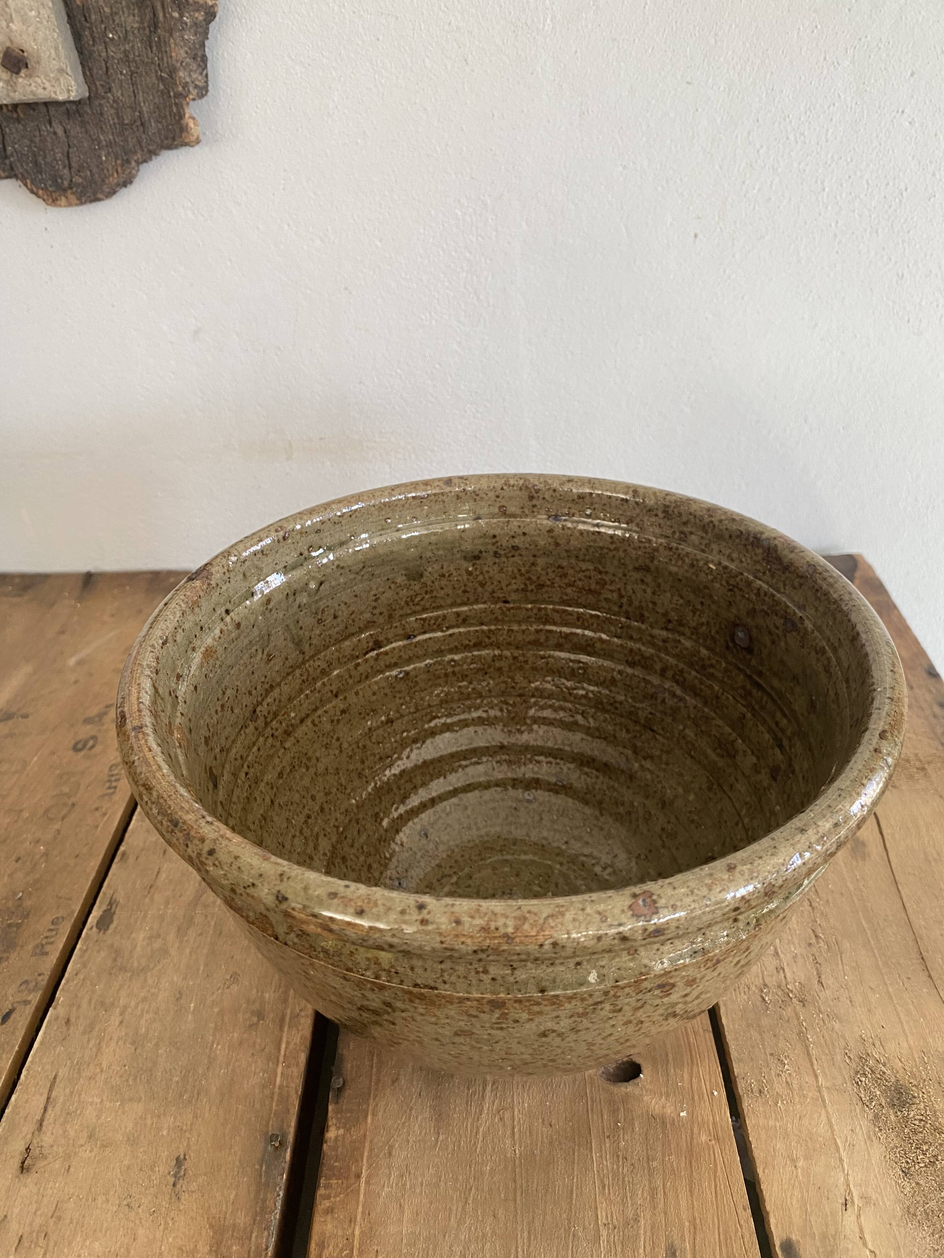 Salad bowl, 6 ramekins signed F. Baudat