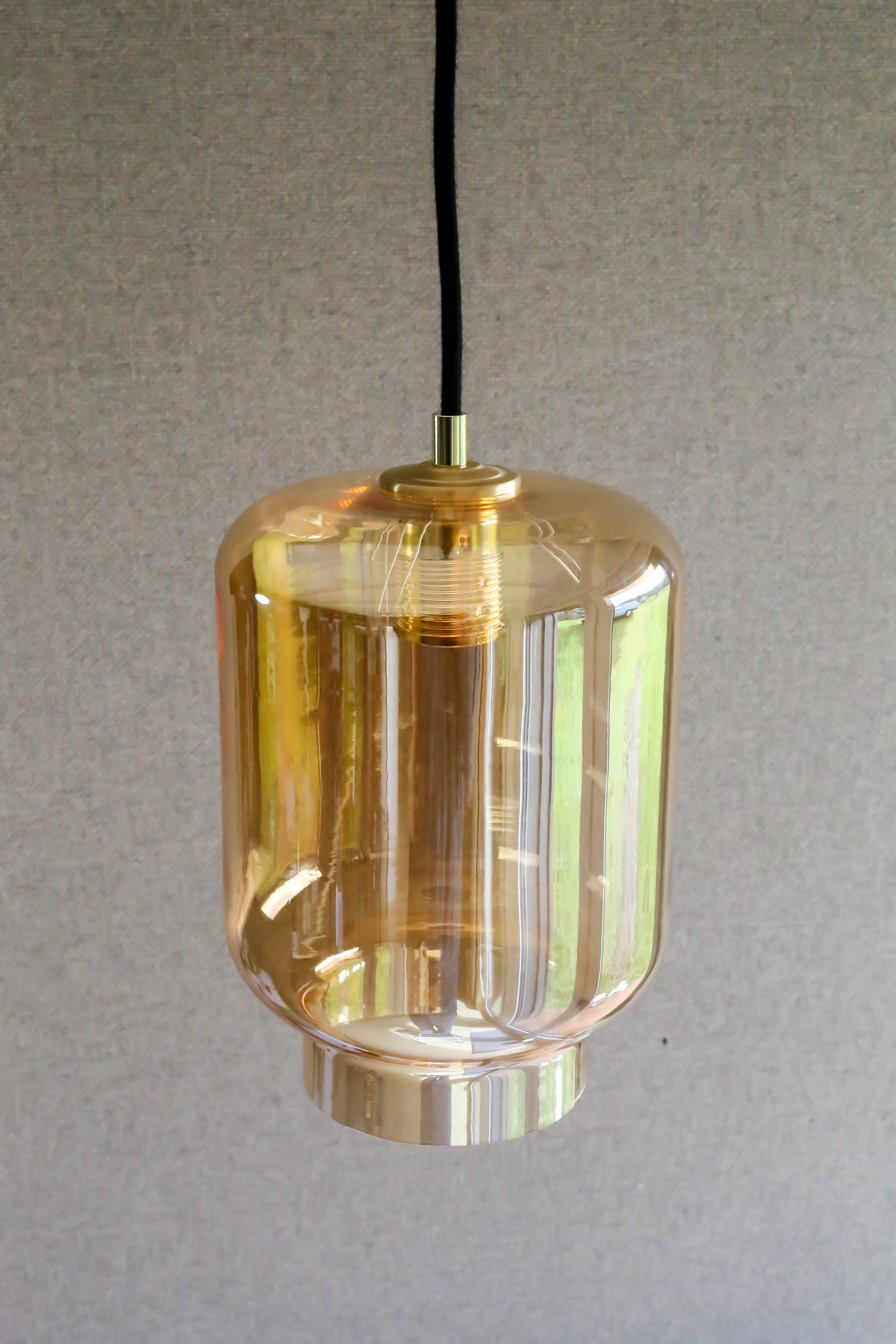 Antique suspension lamp in translucent amber glass - delivered with cable and new socket - circa 1970