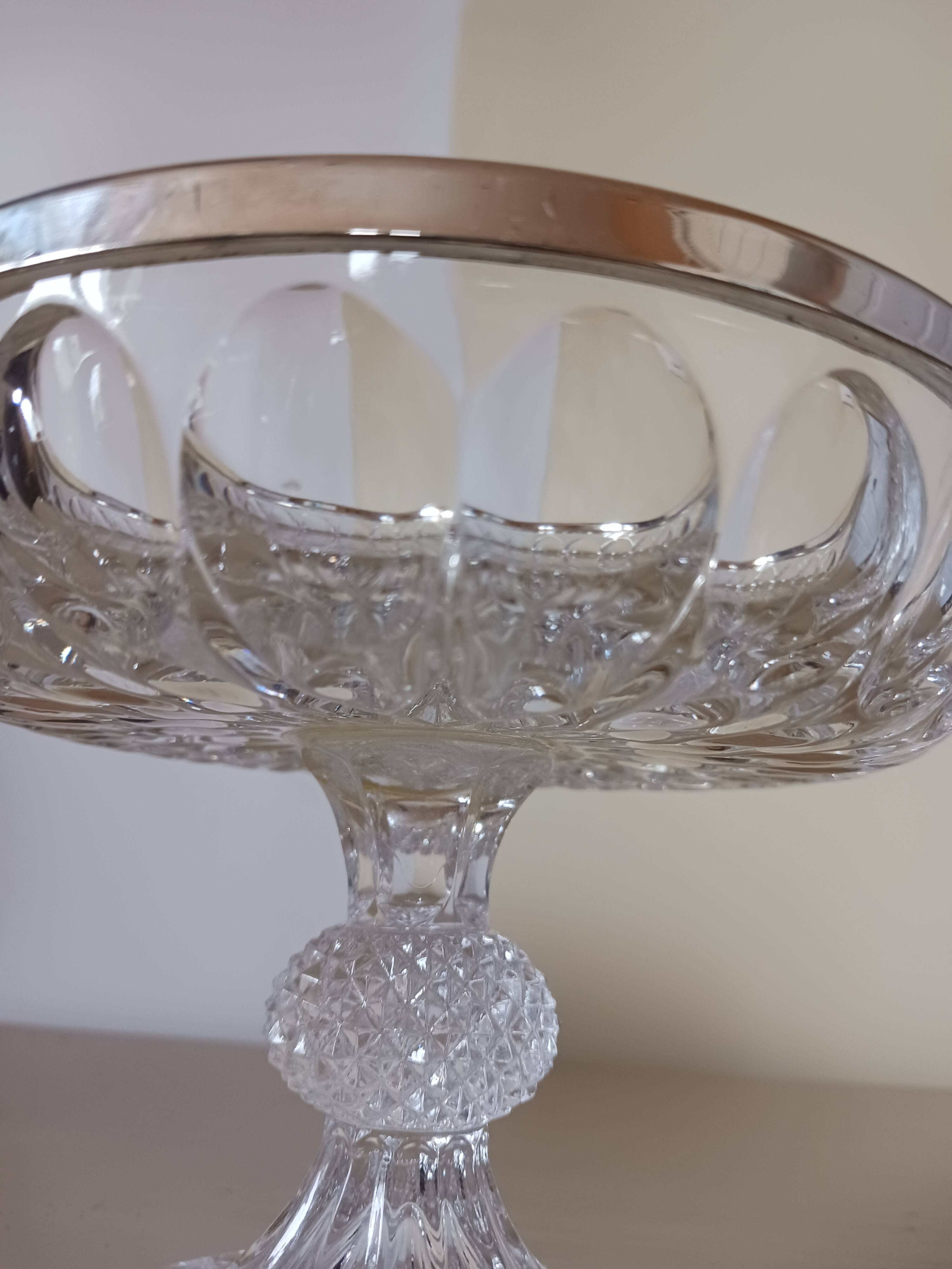 Coupe en cristal .