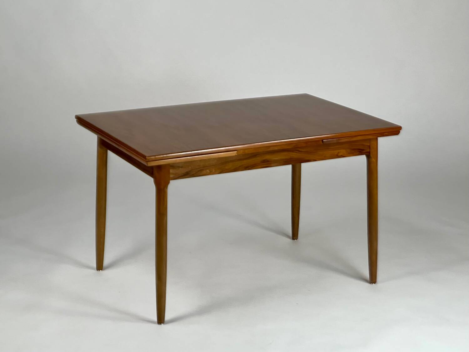 Mid-century dining table walnut vintage 60s Extandable
