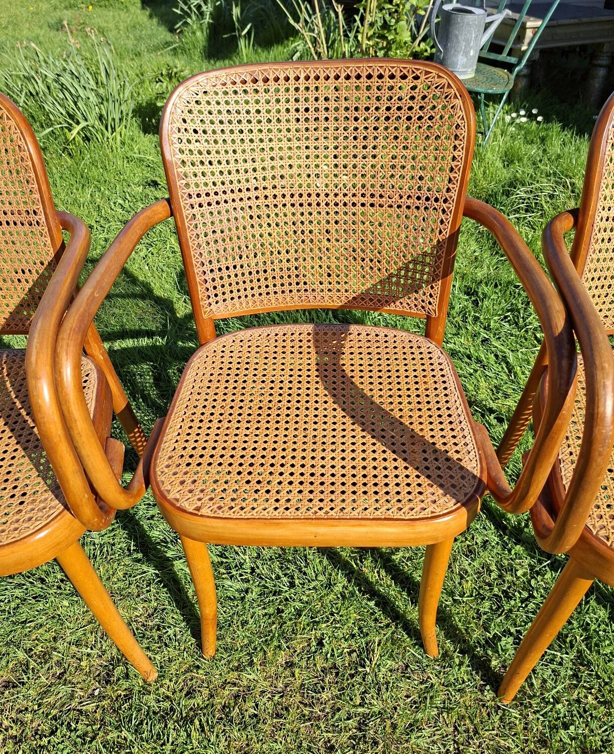 Lot de 4 fauteuils Prague 811 de Thonet