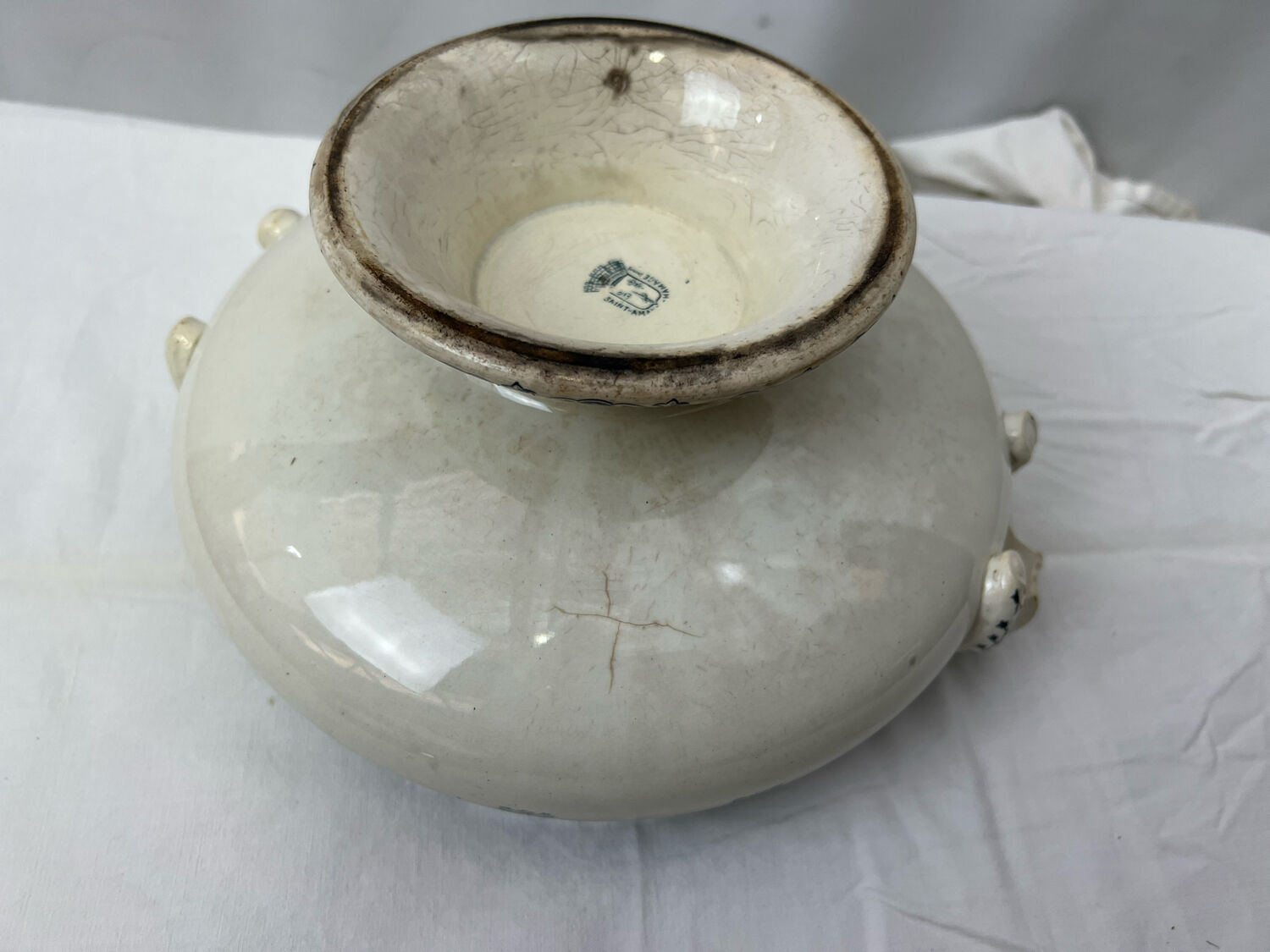 Soupière saint Amand Hamage white and blue