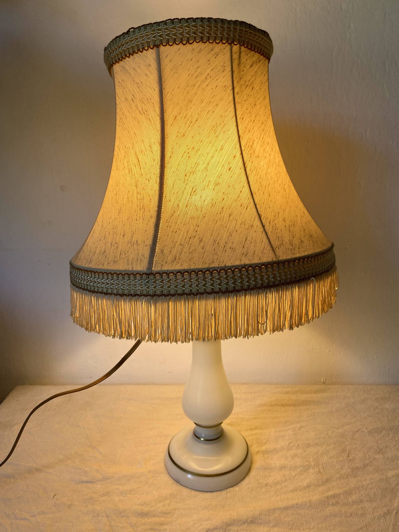 Lampe en opaline vintage