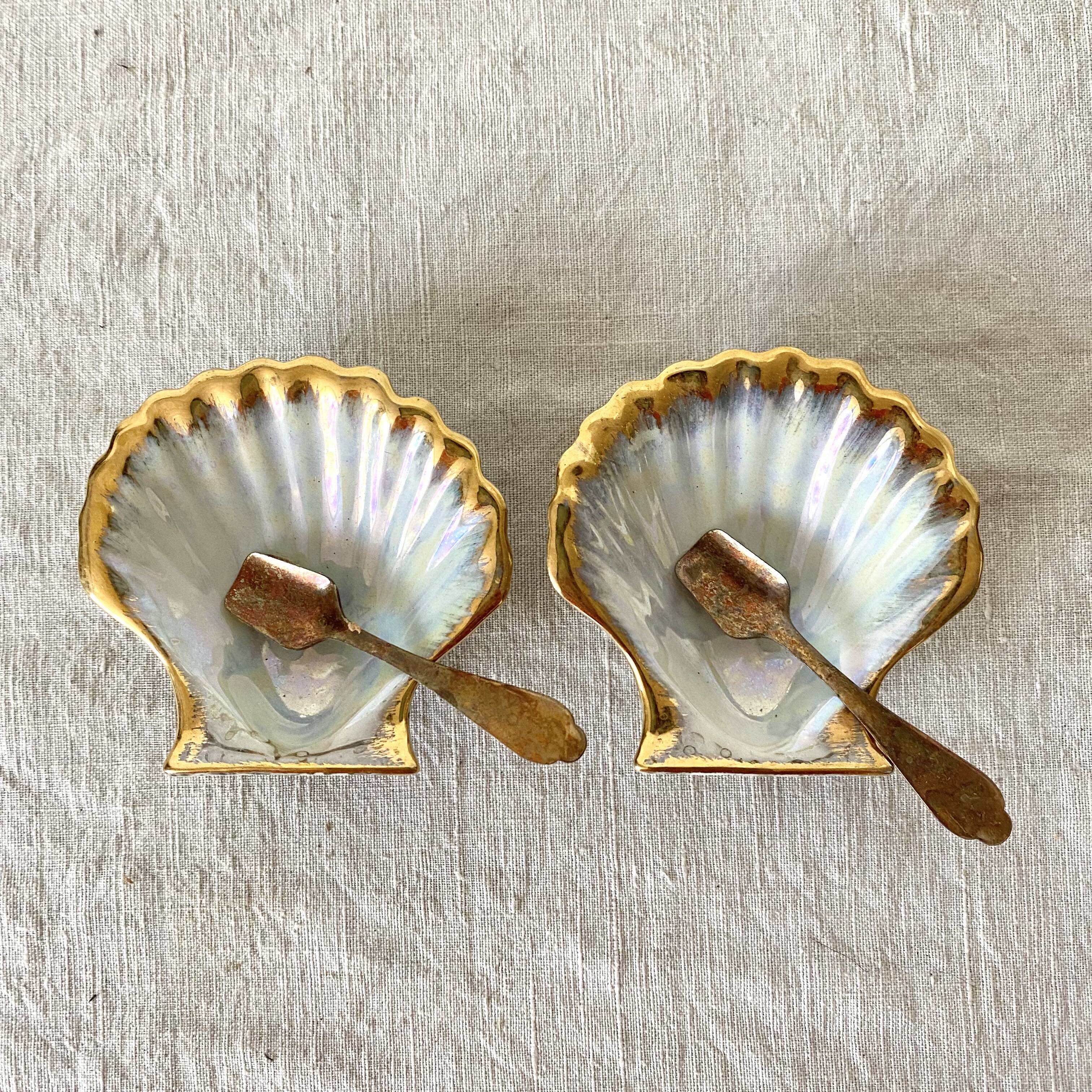 Porcelain seashell salt and pepper shakers in their case