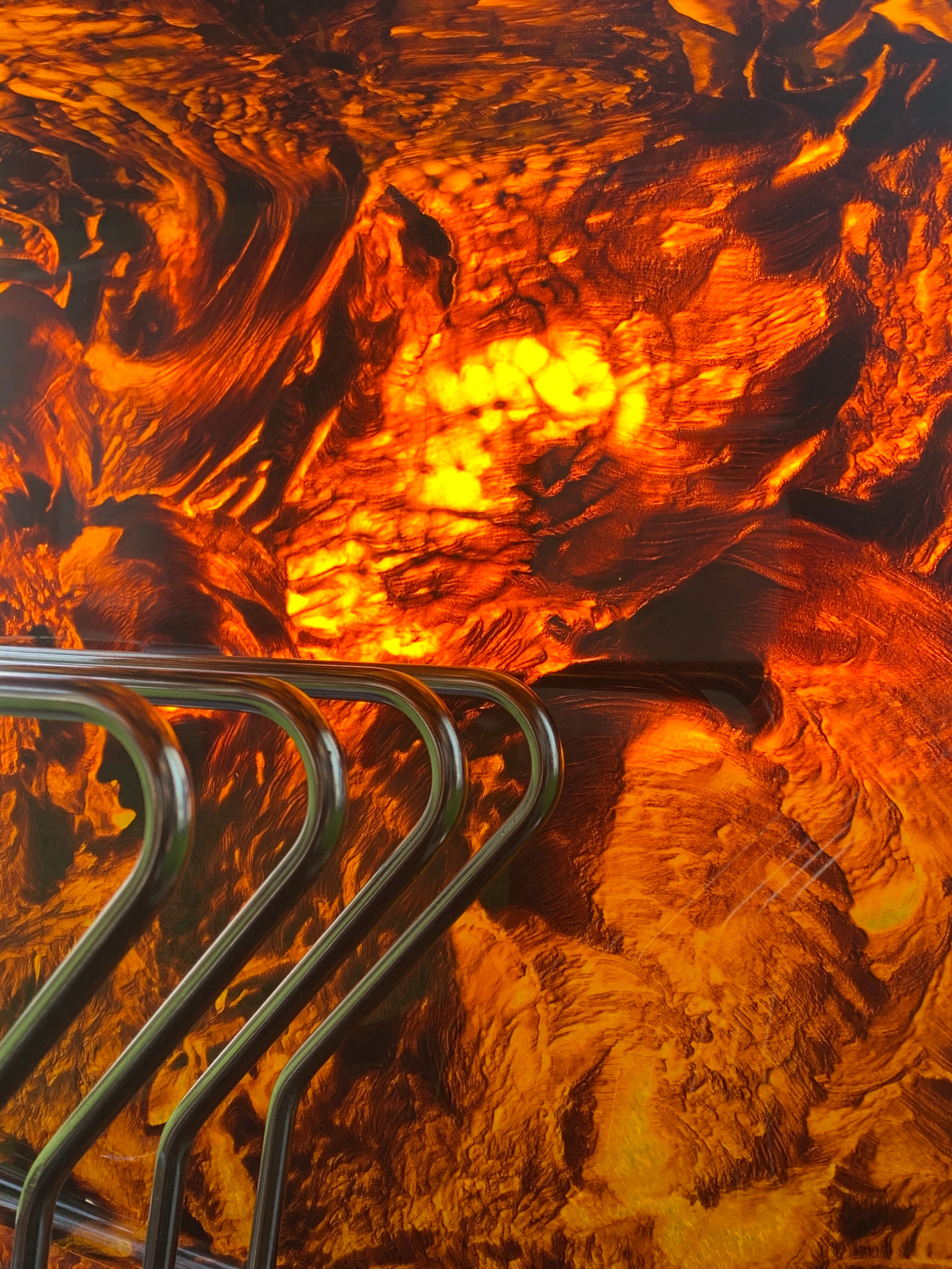 Range records or vinyl range in plexi, turtle scales effect, on wheels, 1970