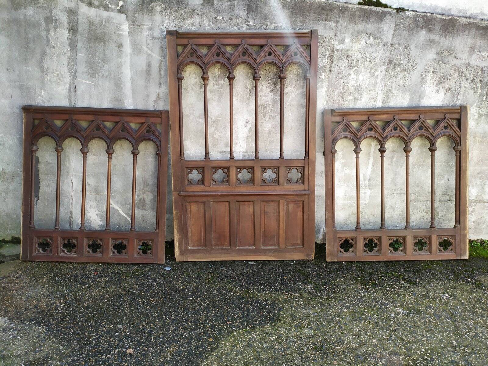Boiserie claustra style gothique