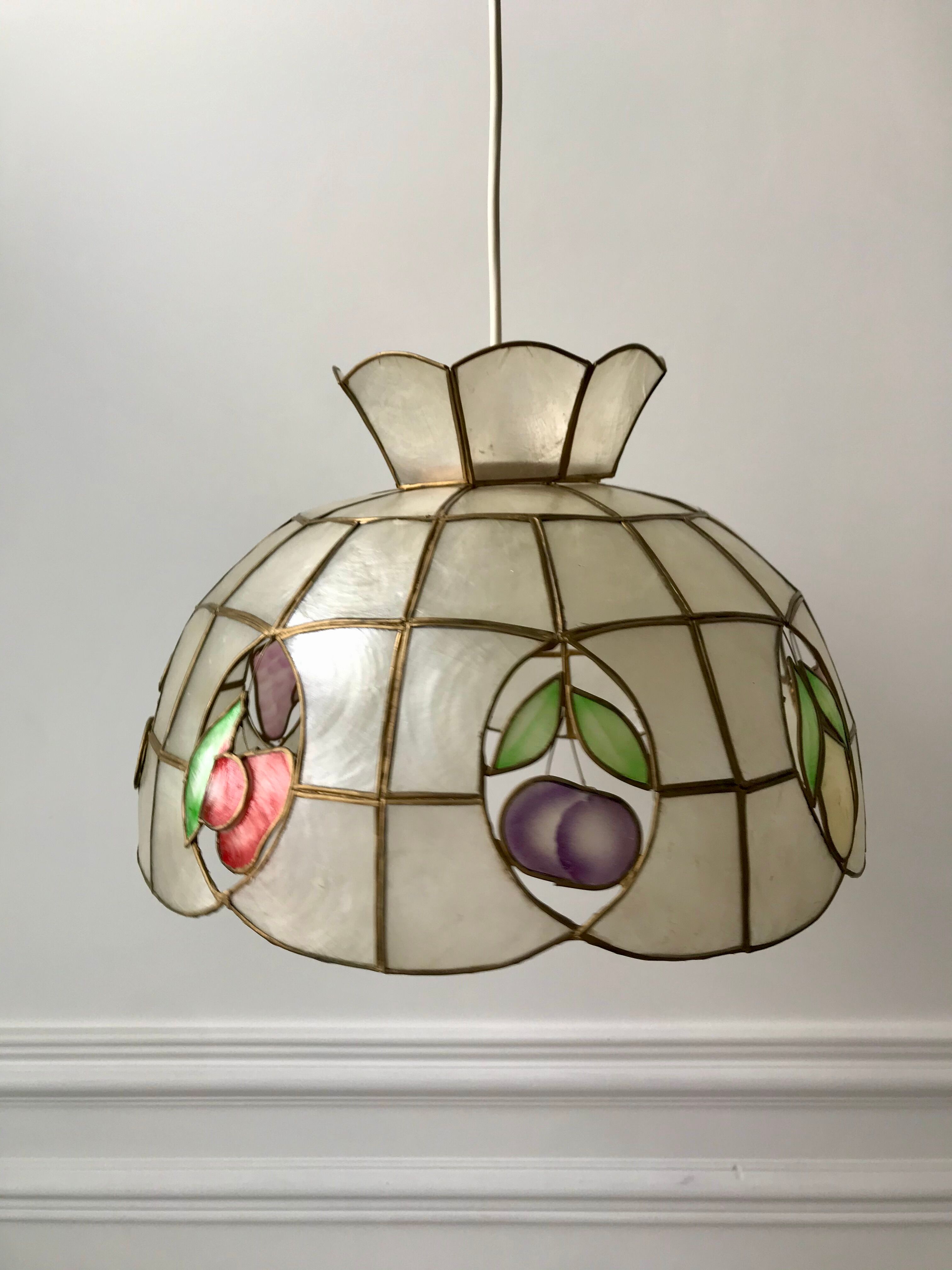 Mother-of-pearl suspension fruits 60s