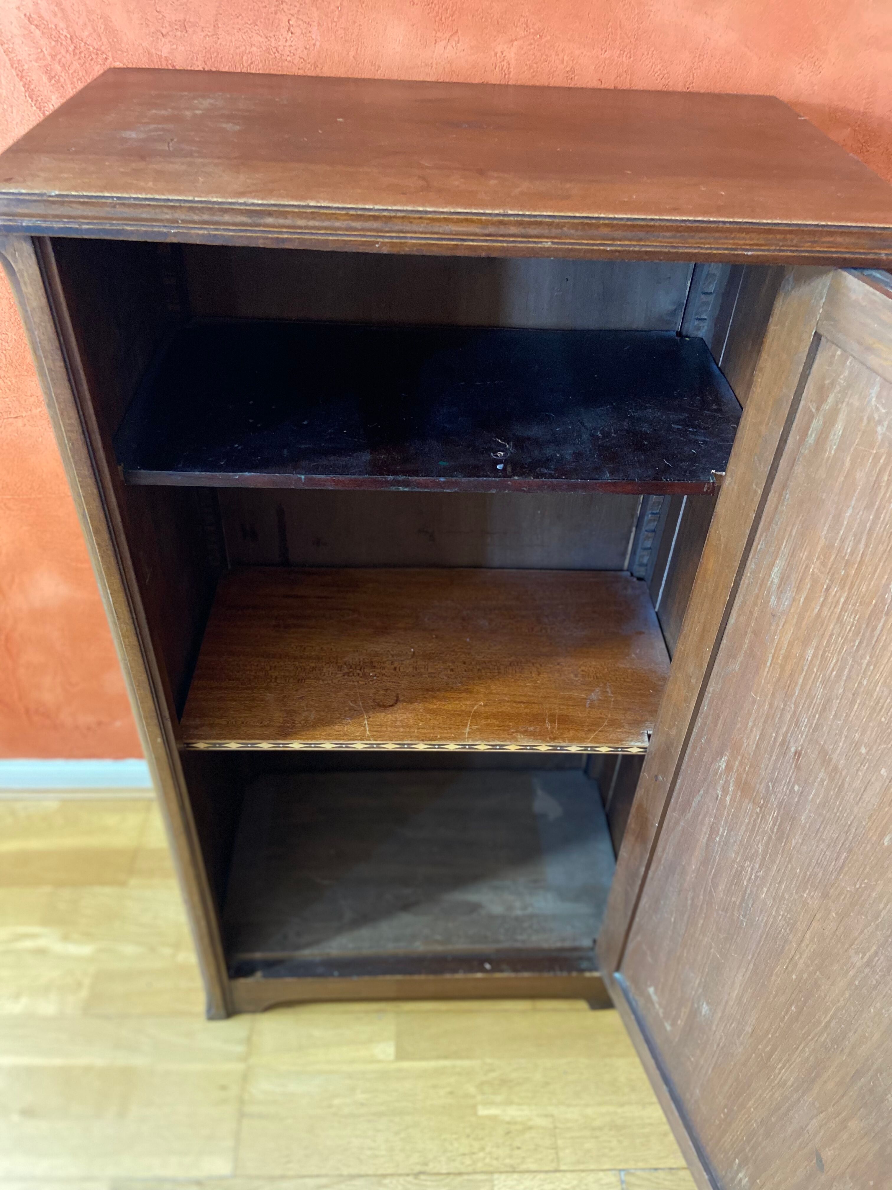 Small wardrobe buffet 1920