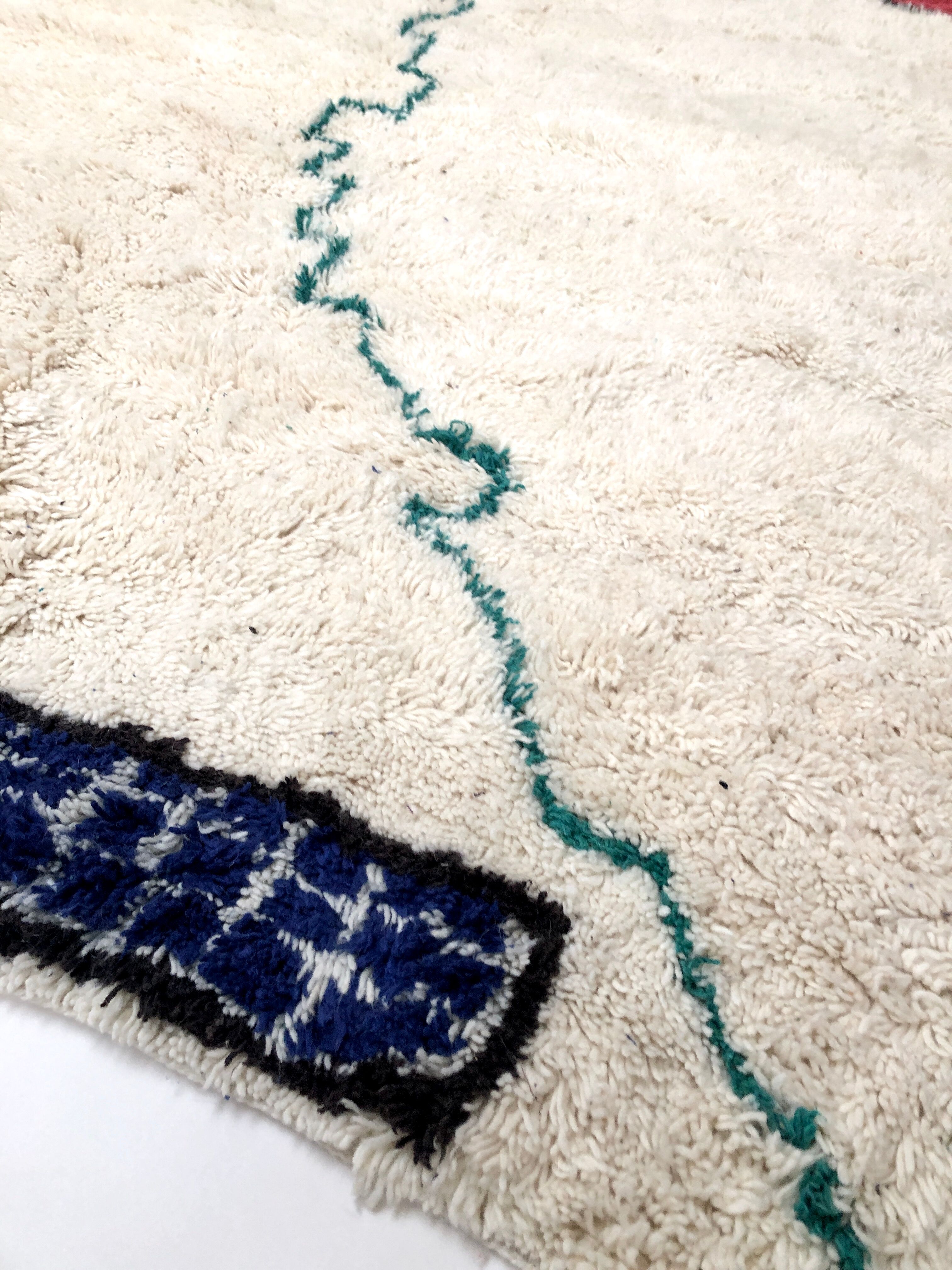 Contemporary moroccan berber carpet azilal 2,53x1.75m