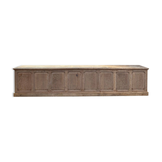 Huge counter from the early 20th century