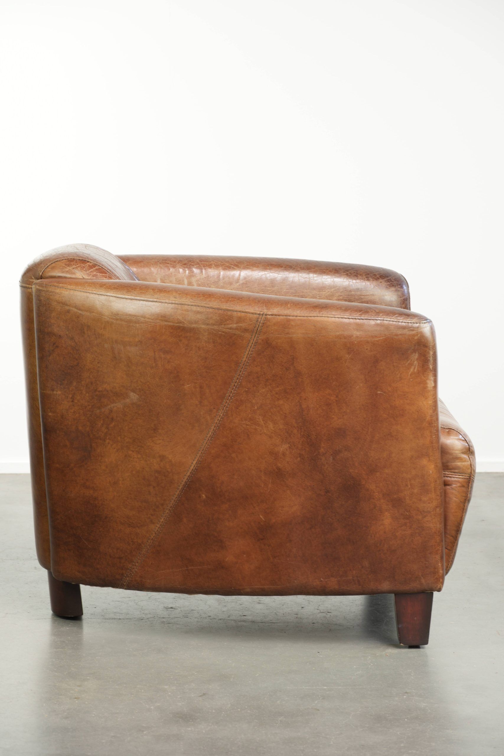 Fauteuil aviateur en cuir de vachette de couleur cognac