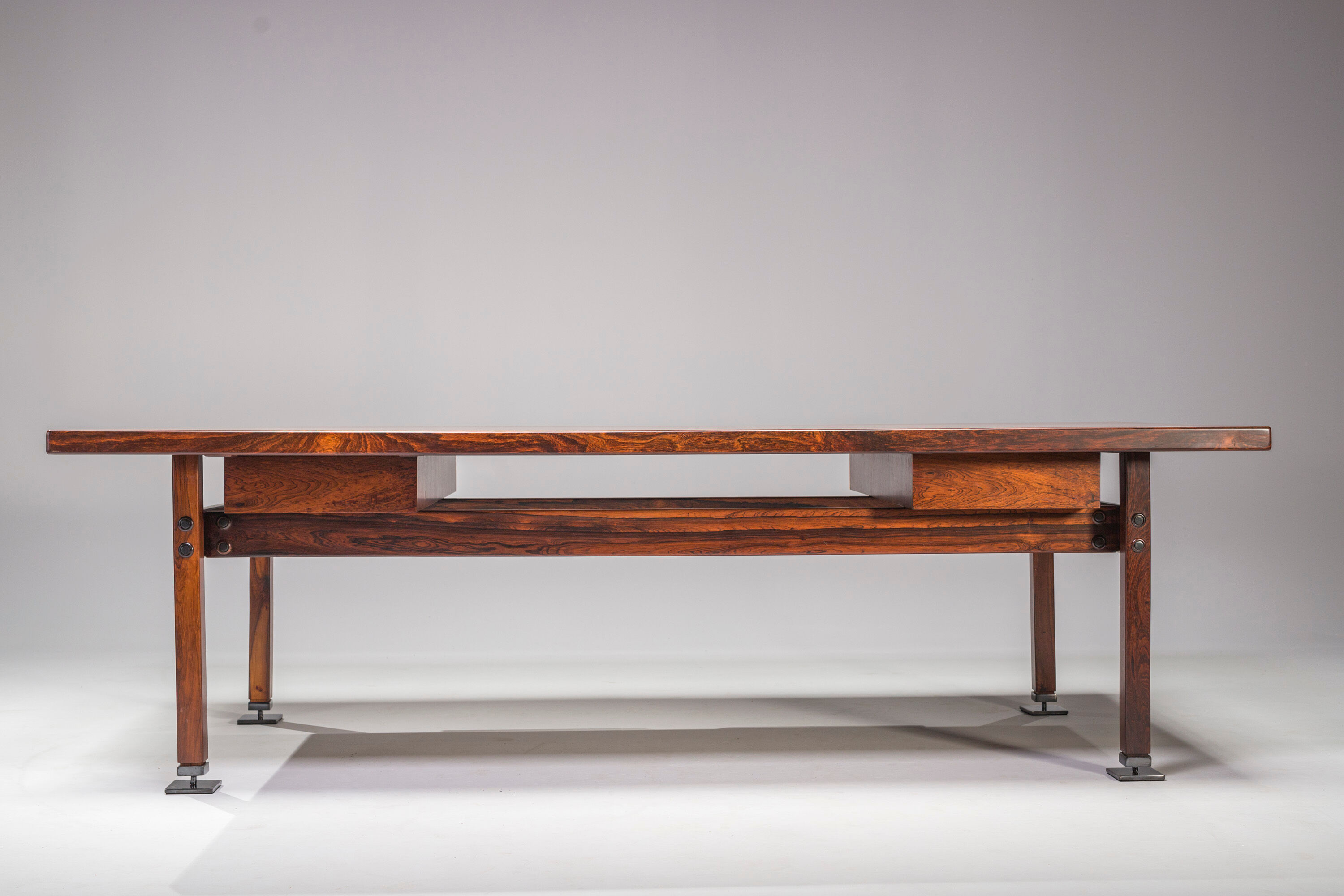 Mid-Century Modern Jacaranda Itamaraty Desk by Sergio Rodrigues for Oca, Brazil, 1960s