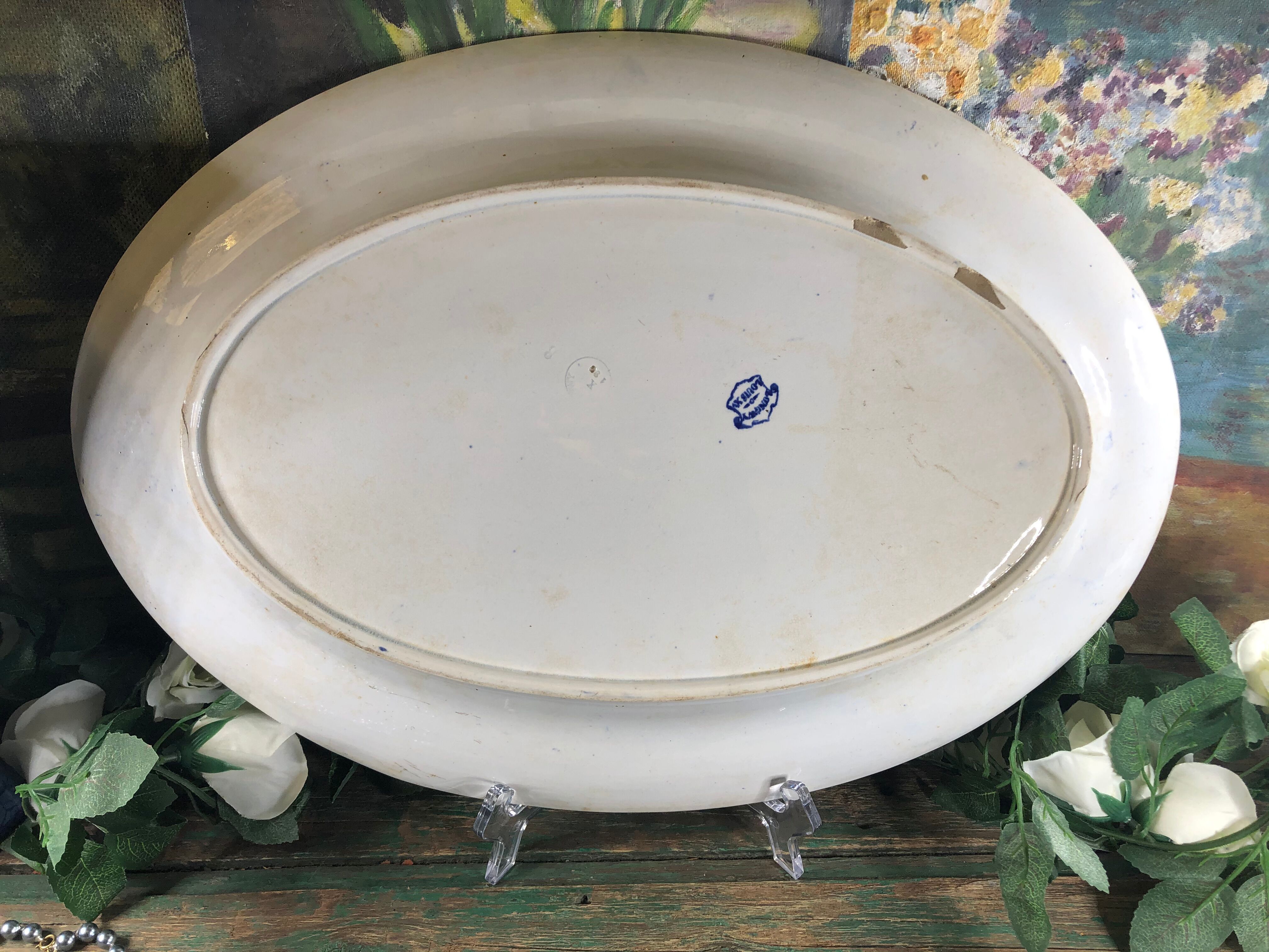 Oval dish Longwy model Louis XV white and blue 1850